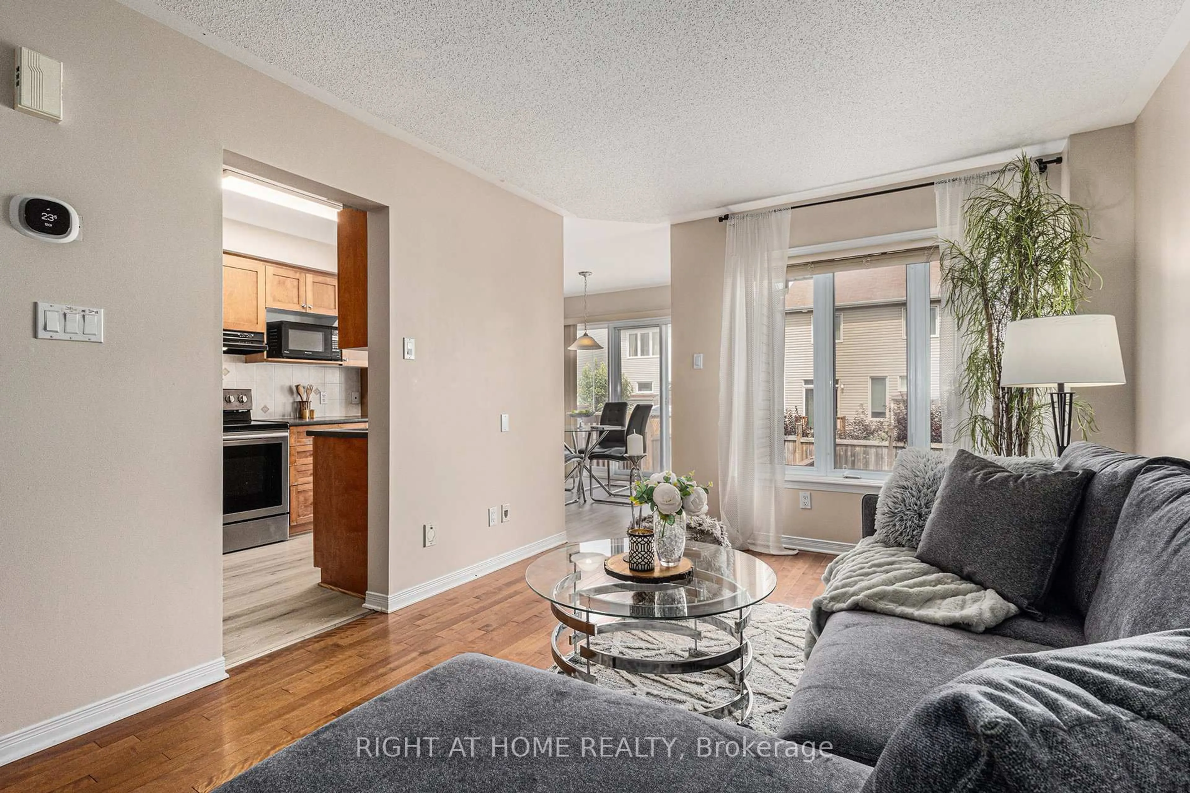 Living room with furniture, unknown for 194 Deercroft Ave, Ottawa Ontario K2J 5J4