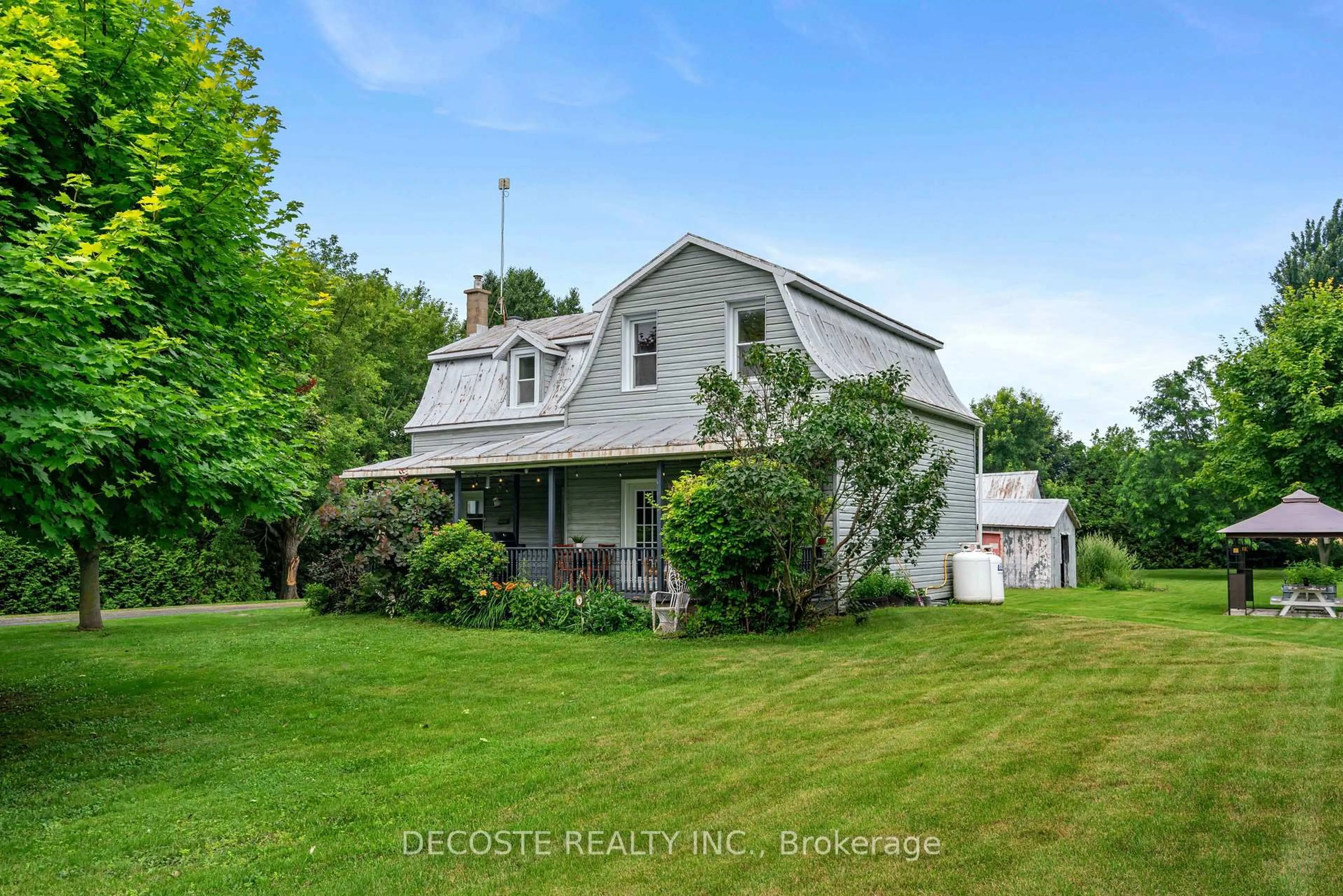 A pic from outside/outdoor area/front of a property/back of a property/a pic from drone, street for 17559 County 22 Rd, North Stormont Ontario K0C 1T0
