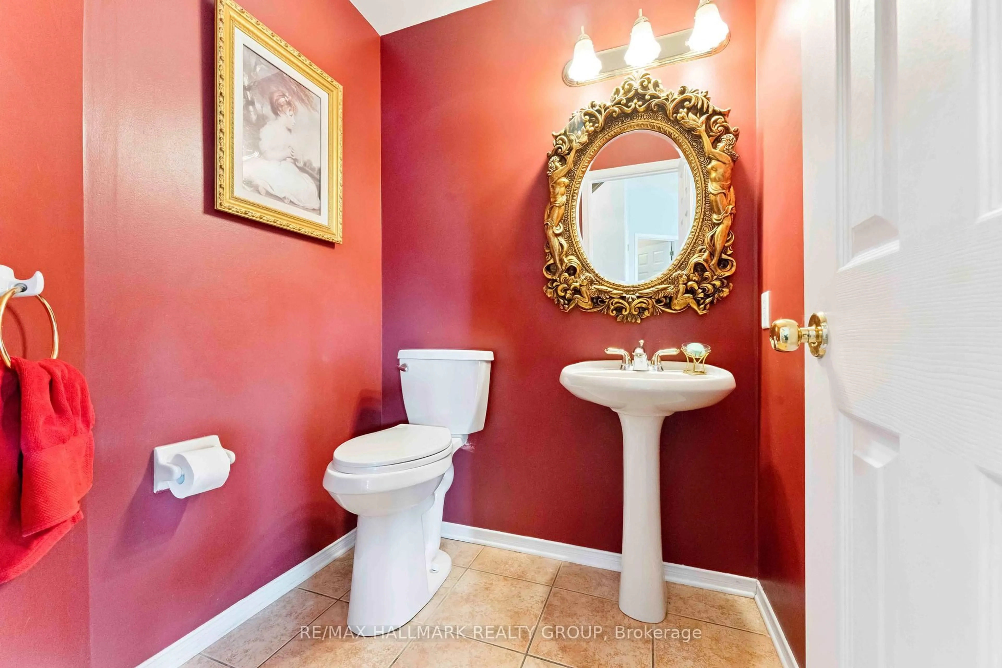 Standard bathroom, ceramic/tile floor for 551 Chardonnay Dr, Orleans Ontario K4A 4G7