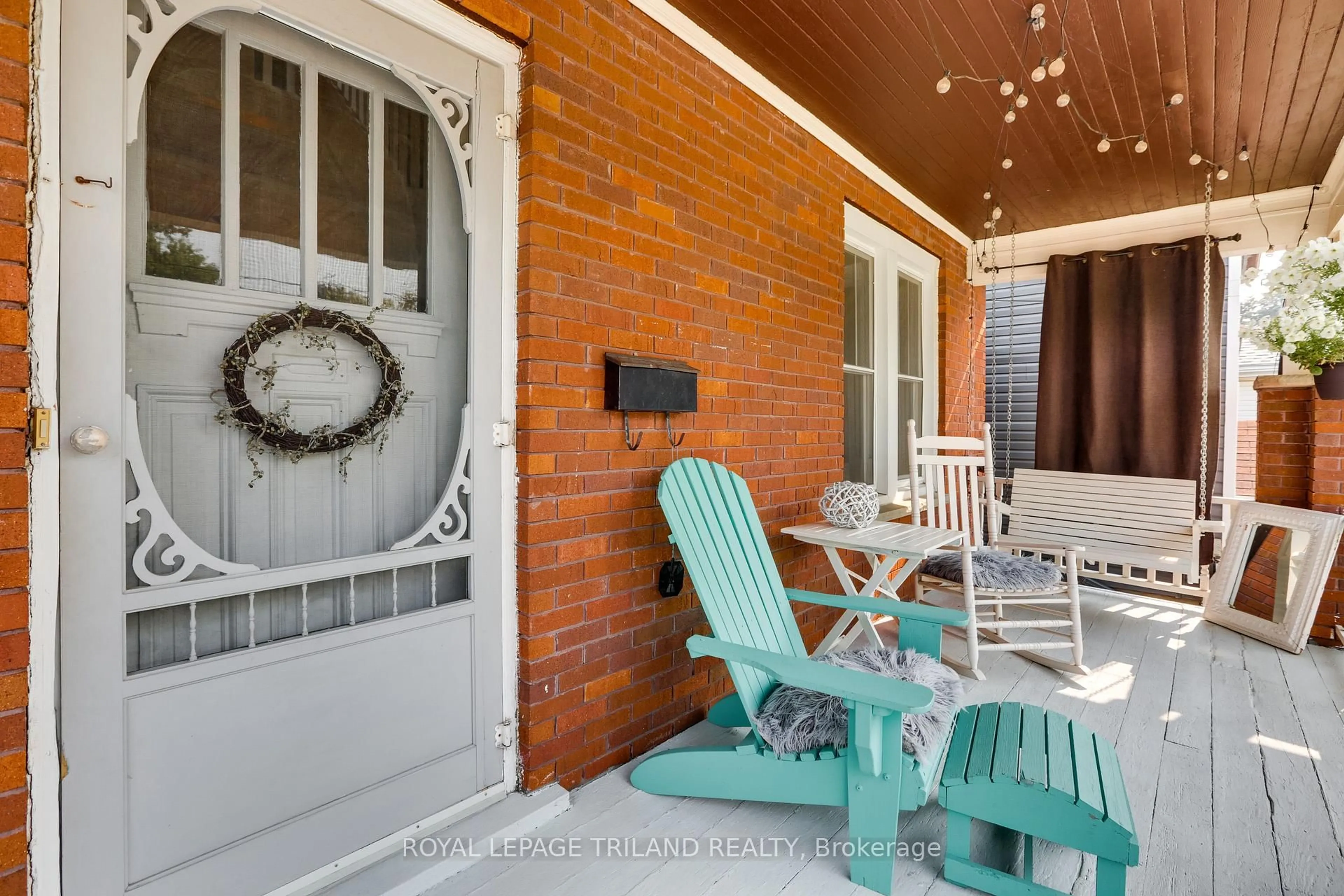 Patio, street for 140 Emery Ave, London South Ontario N6C 2E1