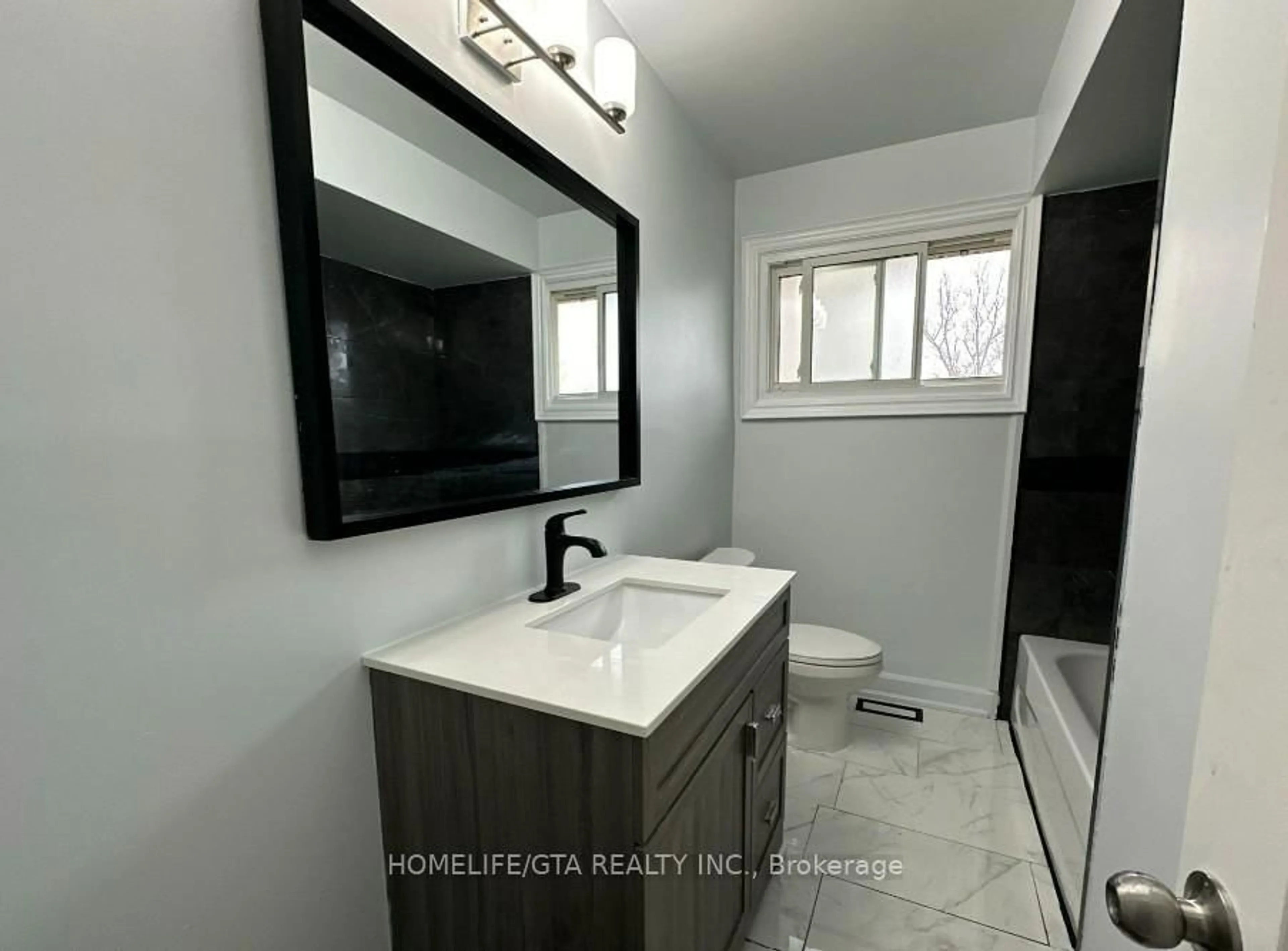 Unknown for 20 Highland Rd, Hamilton Ontario L8J 2T7