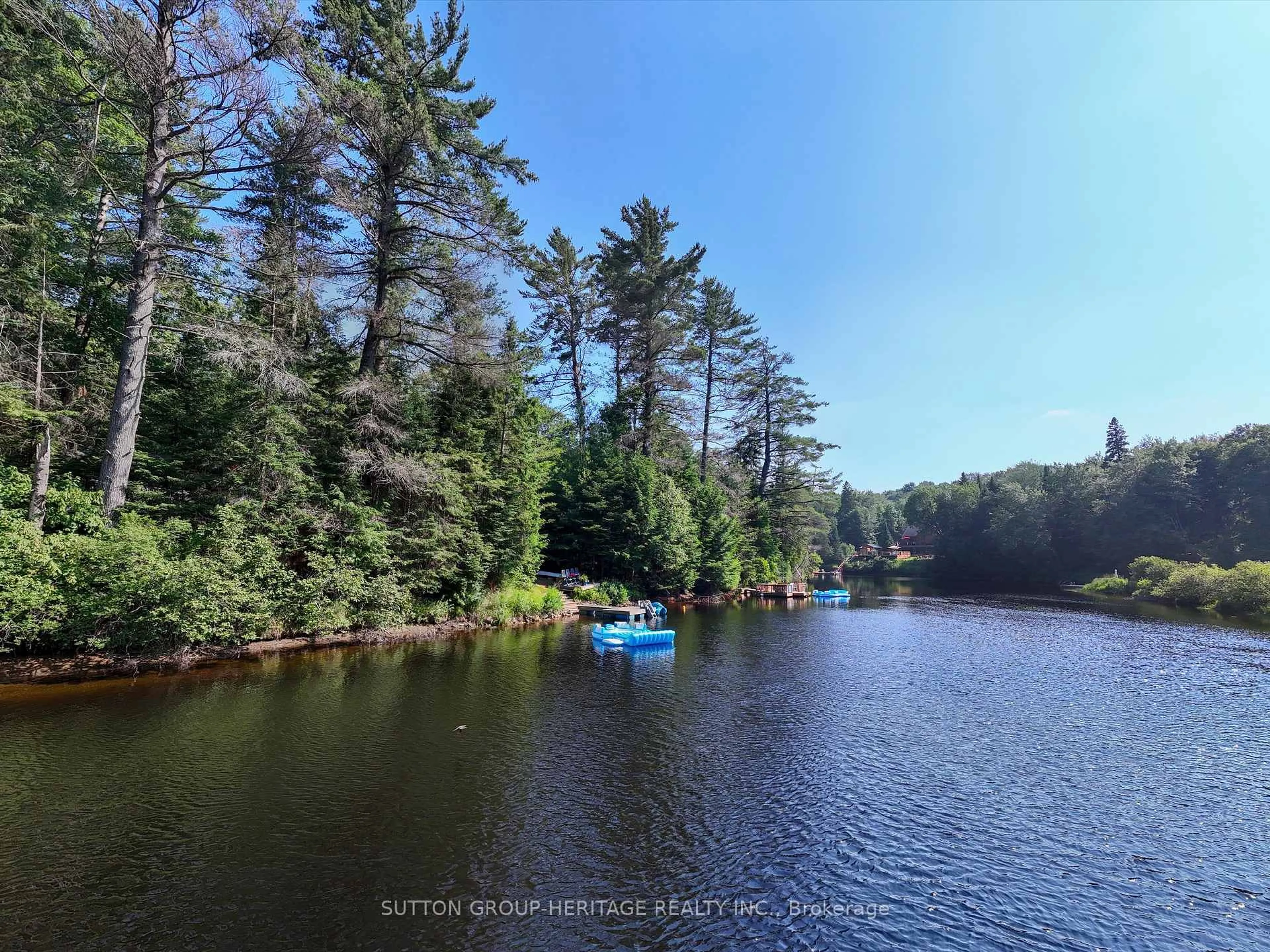 A pic from outside/outdoor area/front of a property/back of a property/a pic from drone, water/lake/river/ocean view for 188 BALSAM CHUTES Rd, Huntsville Ontario P0B 1L0