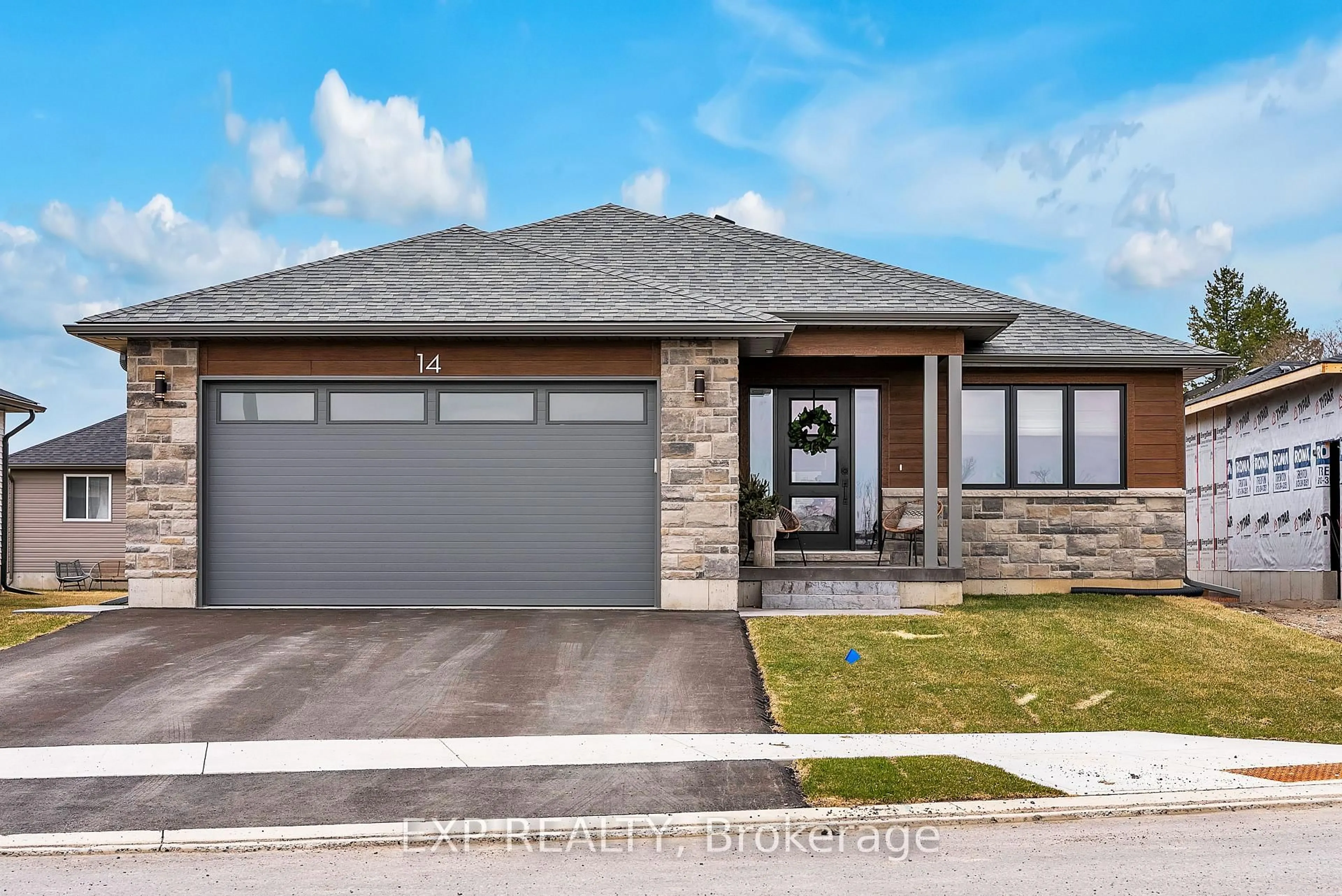 Home with brick exterior material, street for 14 Horton Crt, Belleville Ontario K8P 0H3