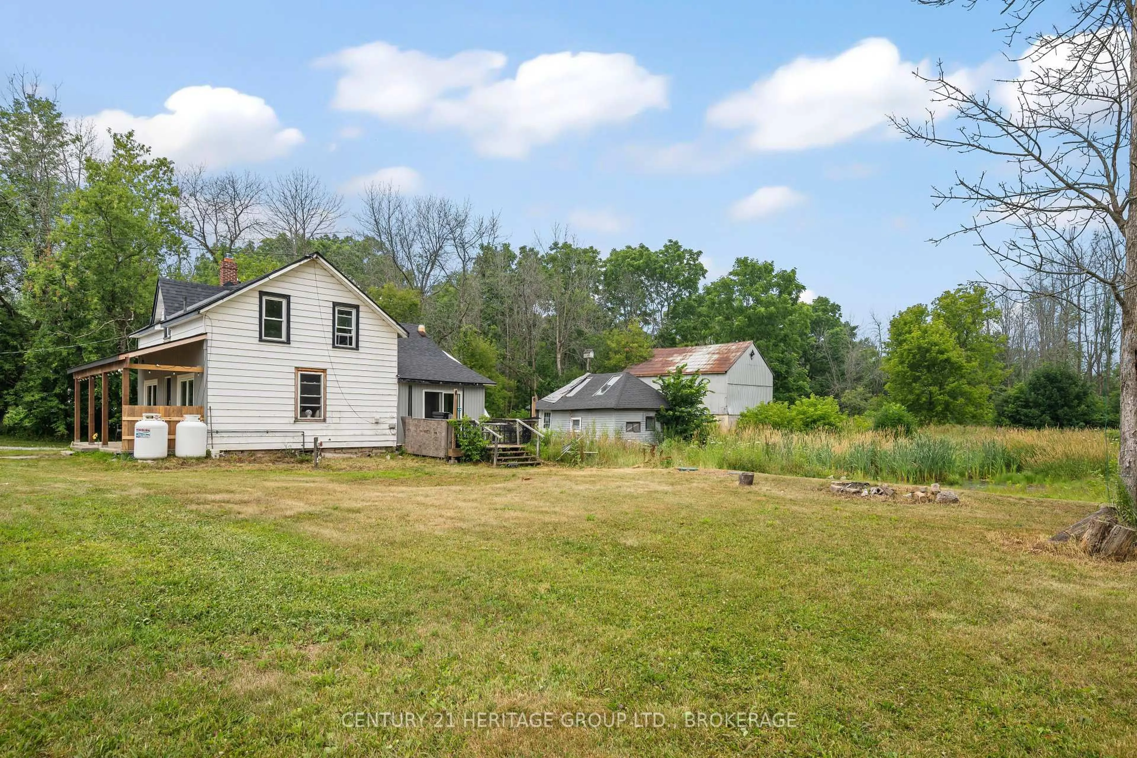 A pic from outside/outdoor area/front of a property/back of a property/a pic from drone, unknown for 2596 Washburn Rd, Inverary Ontario K0H 1X0