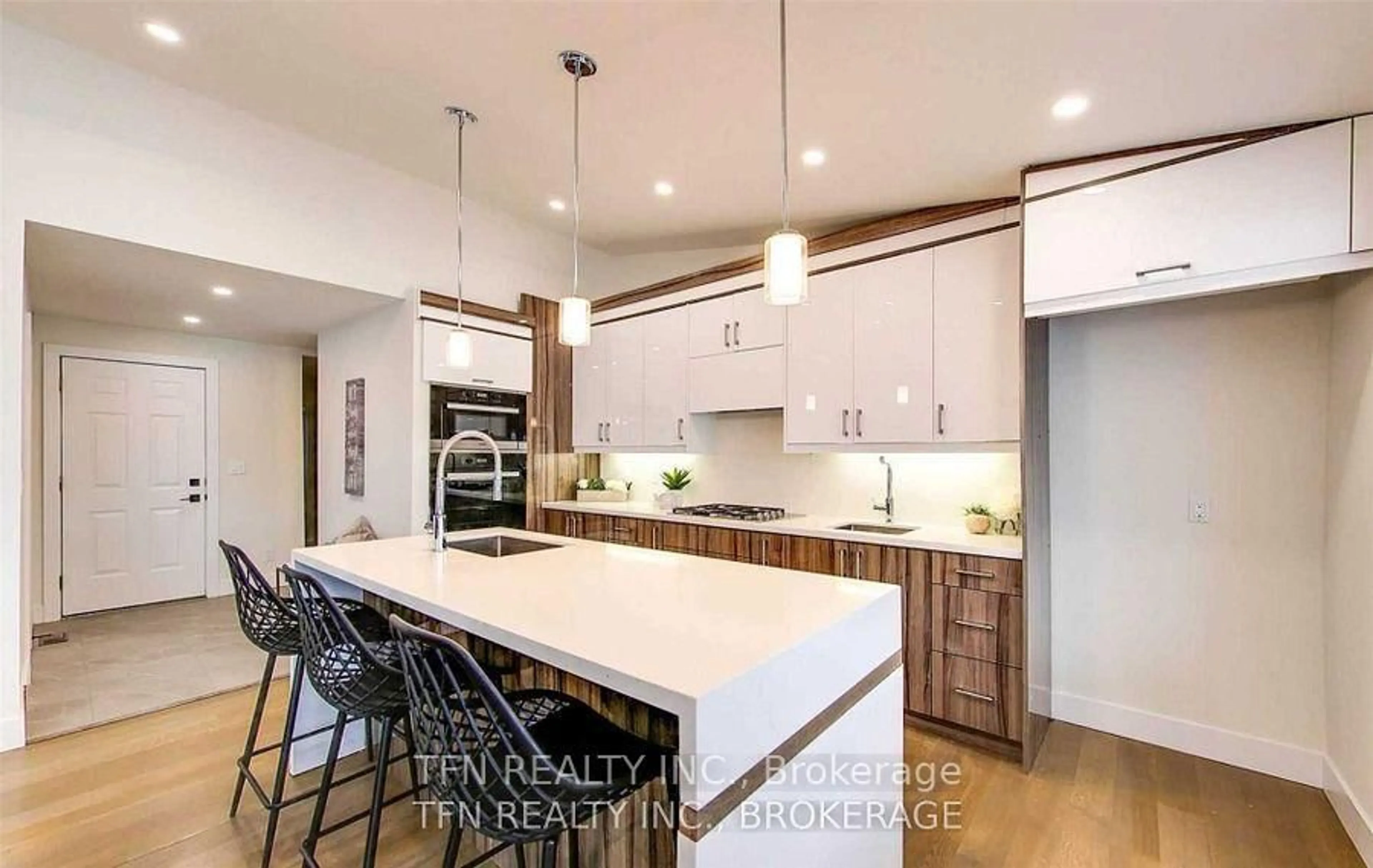 Contemporary kitchen, unknown for 36 Dickinson Ave, Norfolk Ontario N0E 1M0