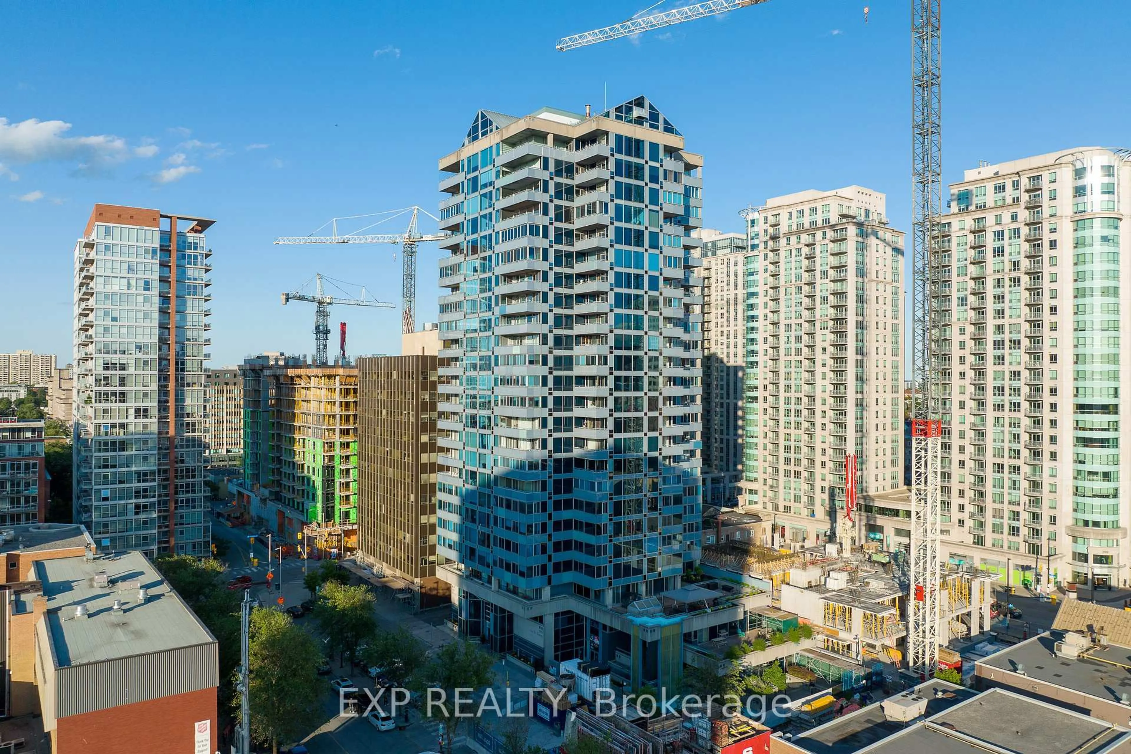 A pic from outside/outdoor area/front of a property/back of a property/a pic from drone, city buildings view from balcony for 160 George St #2502, Ottawa Ontario K1N 9M2