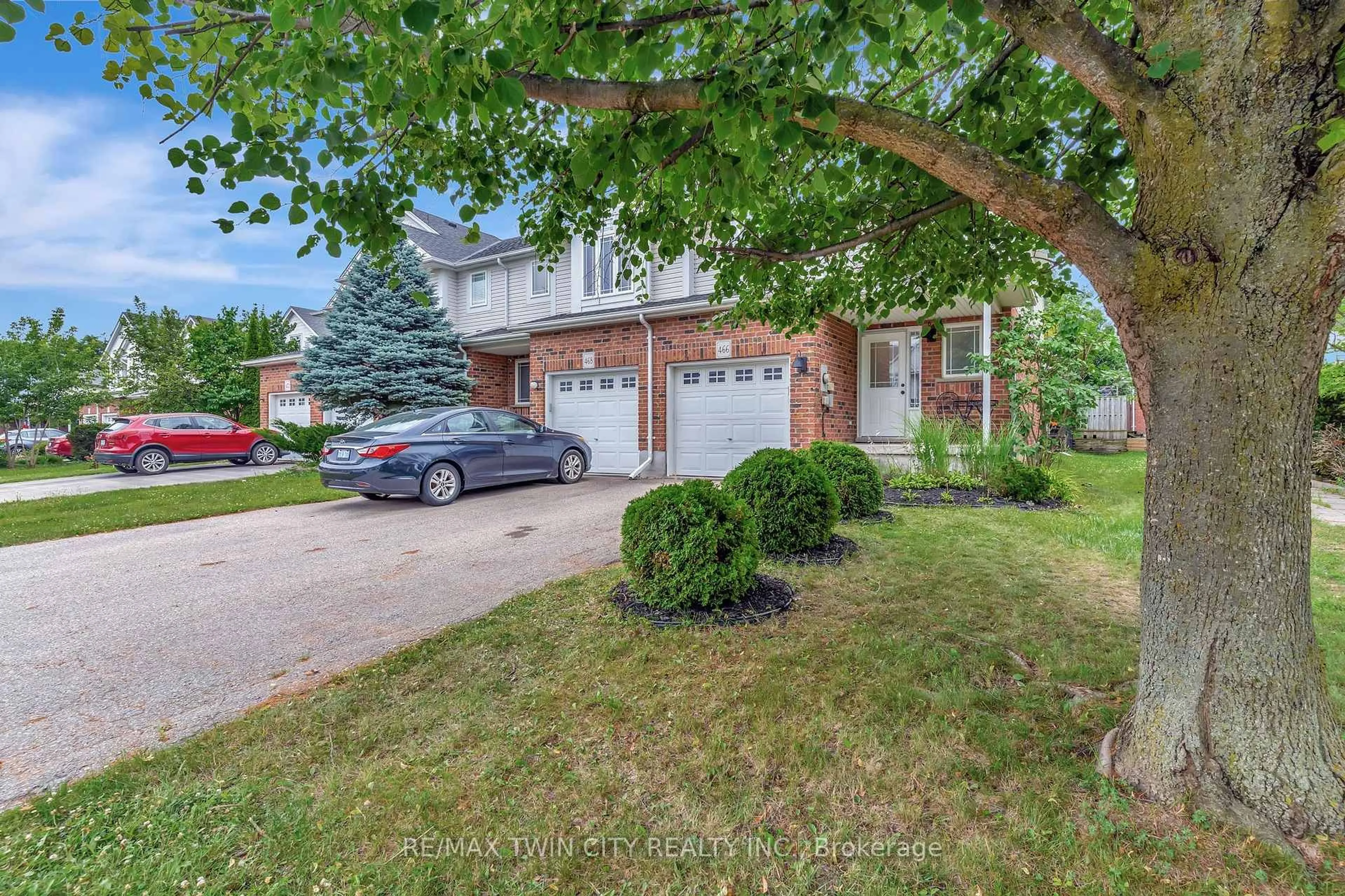 Unknown for 466 Annapolis Crt, Waterloo Ontario N2E 4E8