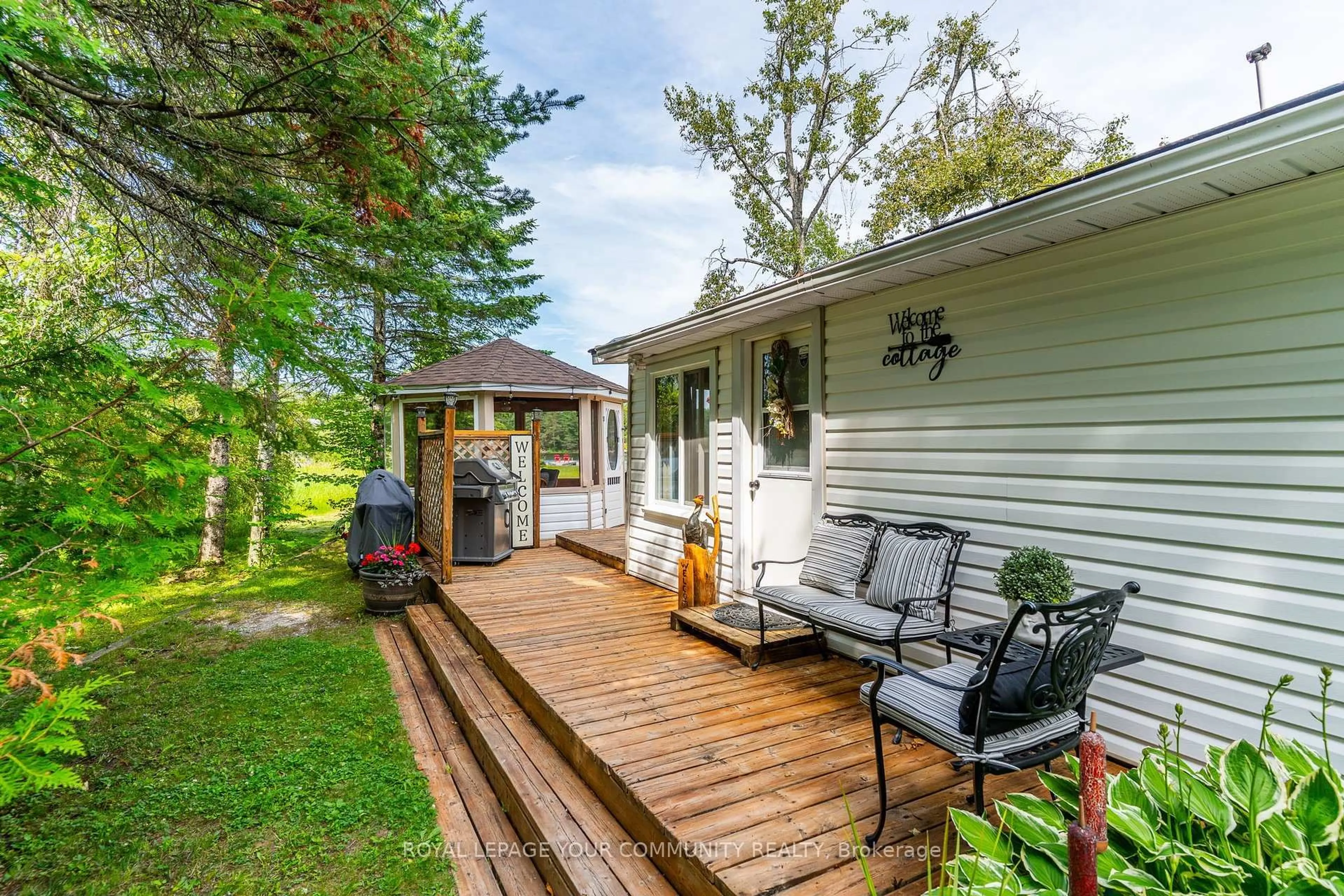 Patio, unknown for 1139 Canuck Tr, Minden Hills Ontario K0M 2A1