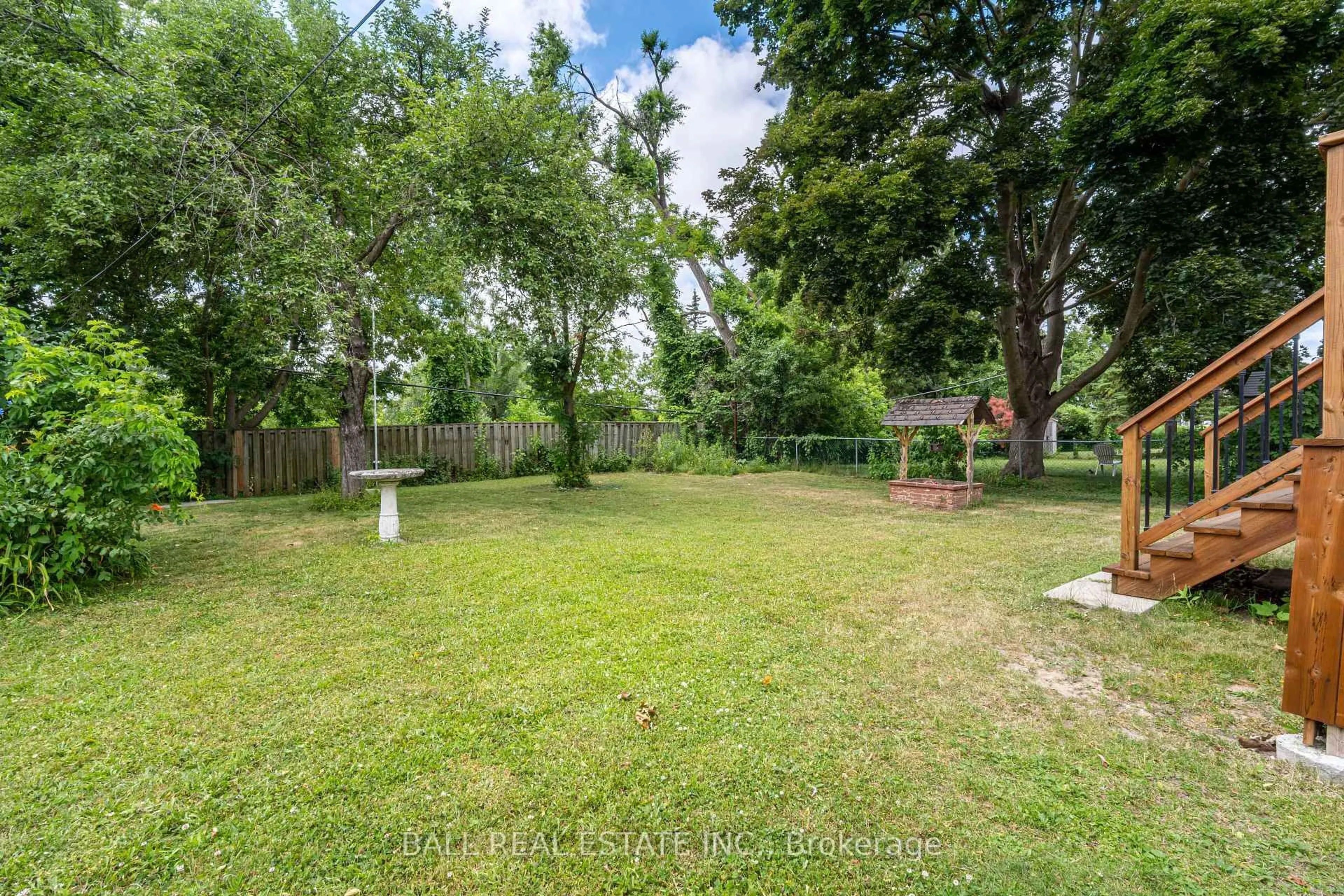Unknown for 45 Goodfellow Rd, Peterborough South Ontario K9J 5W8