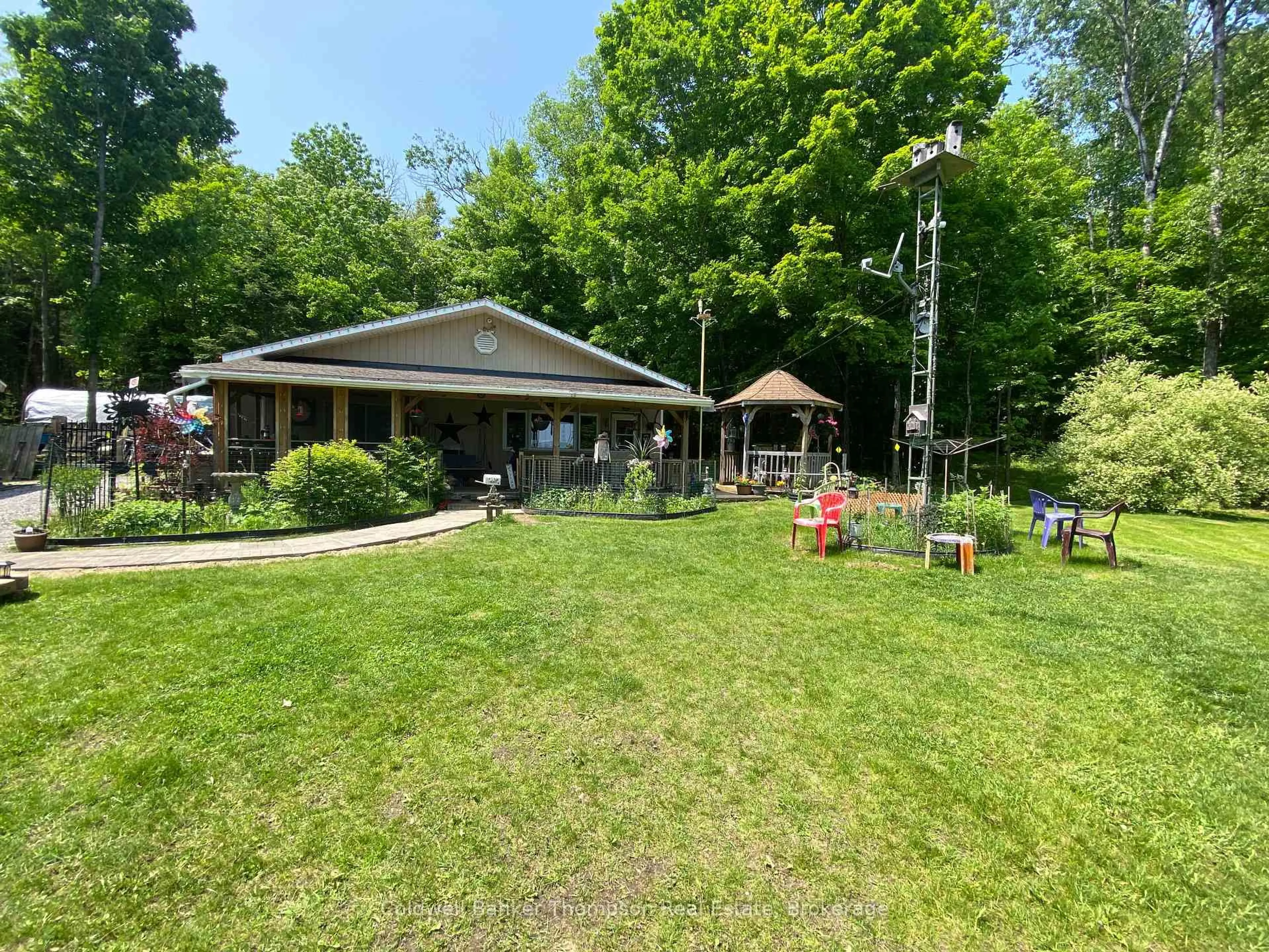 A pic from outside/outdoor area/front of a property/back of a property/a pic from drone, unknown for 175 West Point Dr, Armour Ontario P0A 1C0
