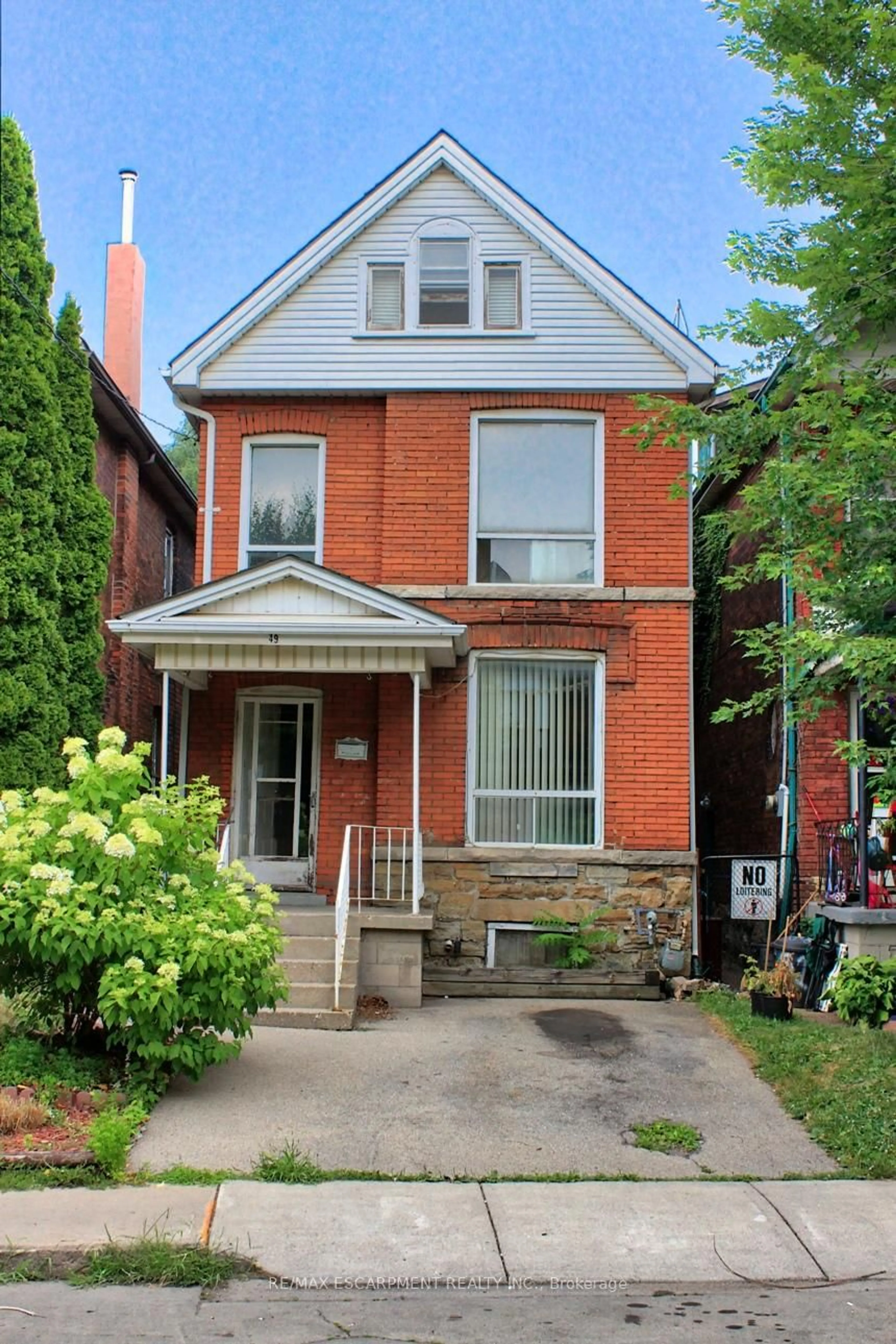 Home with brick exterior material, street for 49 Nightingale St, Hamilton Ontario L8L 1R7