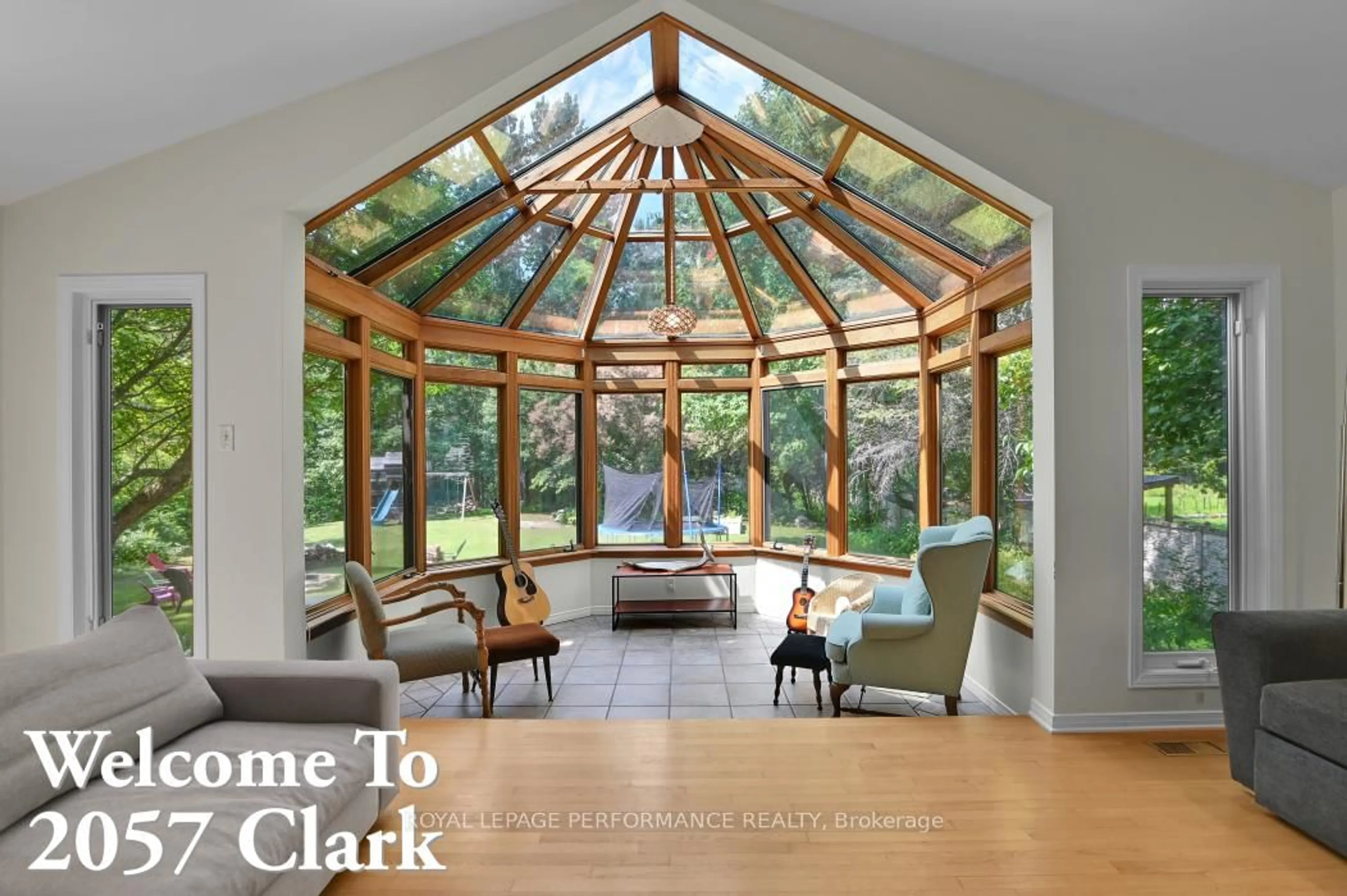 Indoor entryway for 2057 Clark Rd, Clarence-Rockland Ontario K4K 1K7