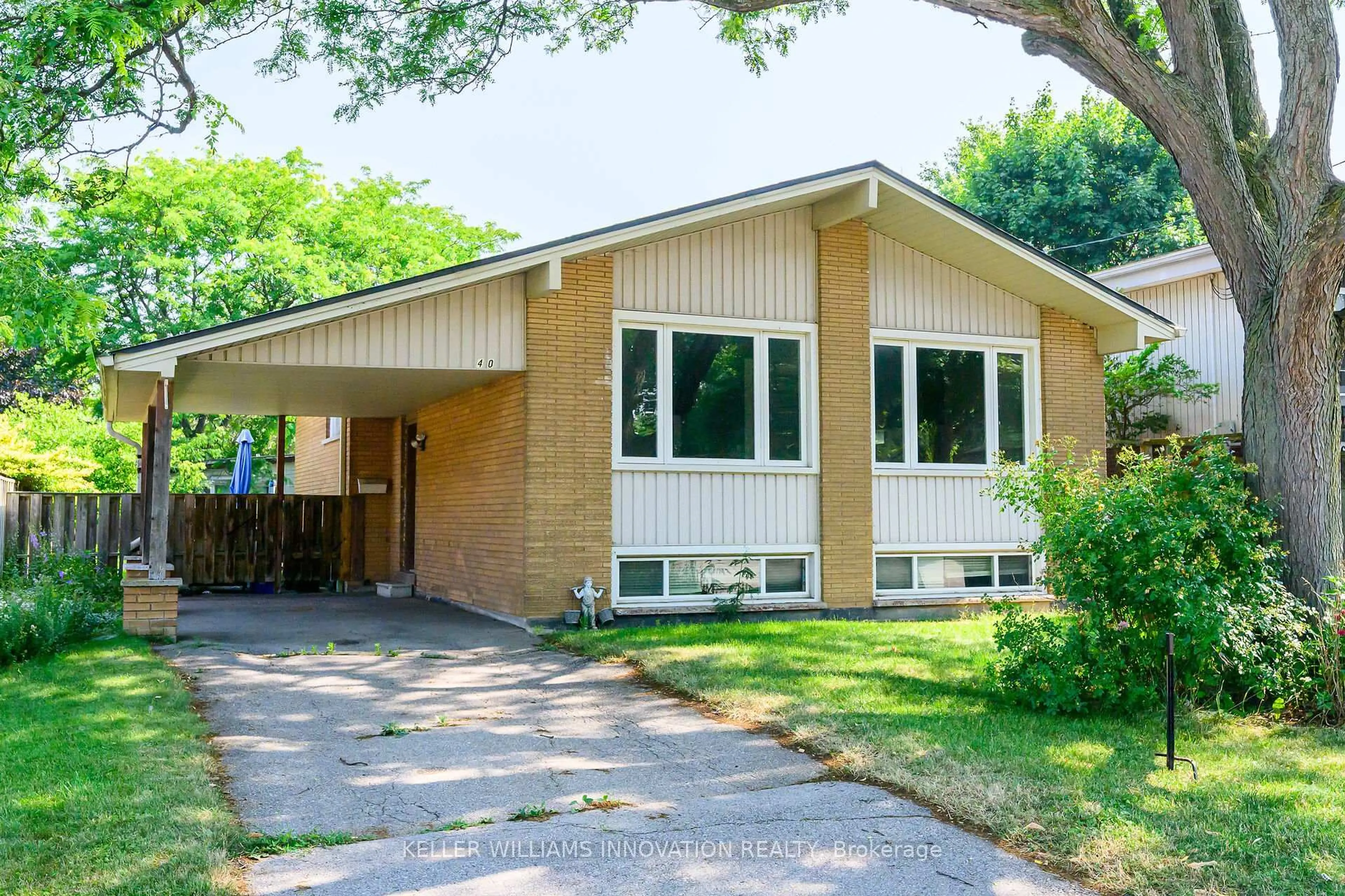 Home with brick exterior material, street for 40 Westaway Pl, Hamilton Ontario L9C 2G1