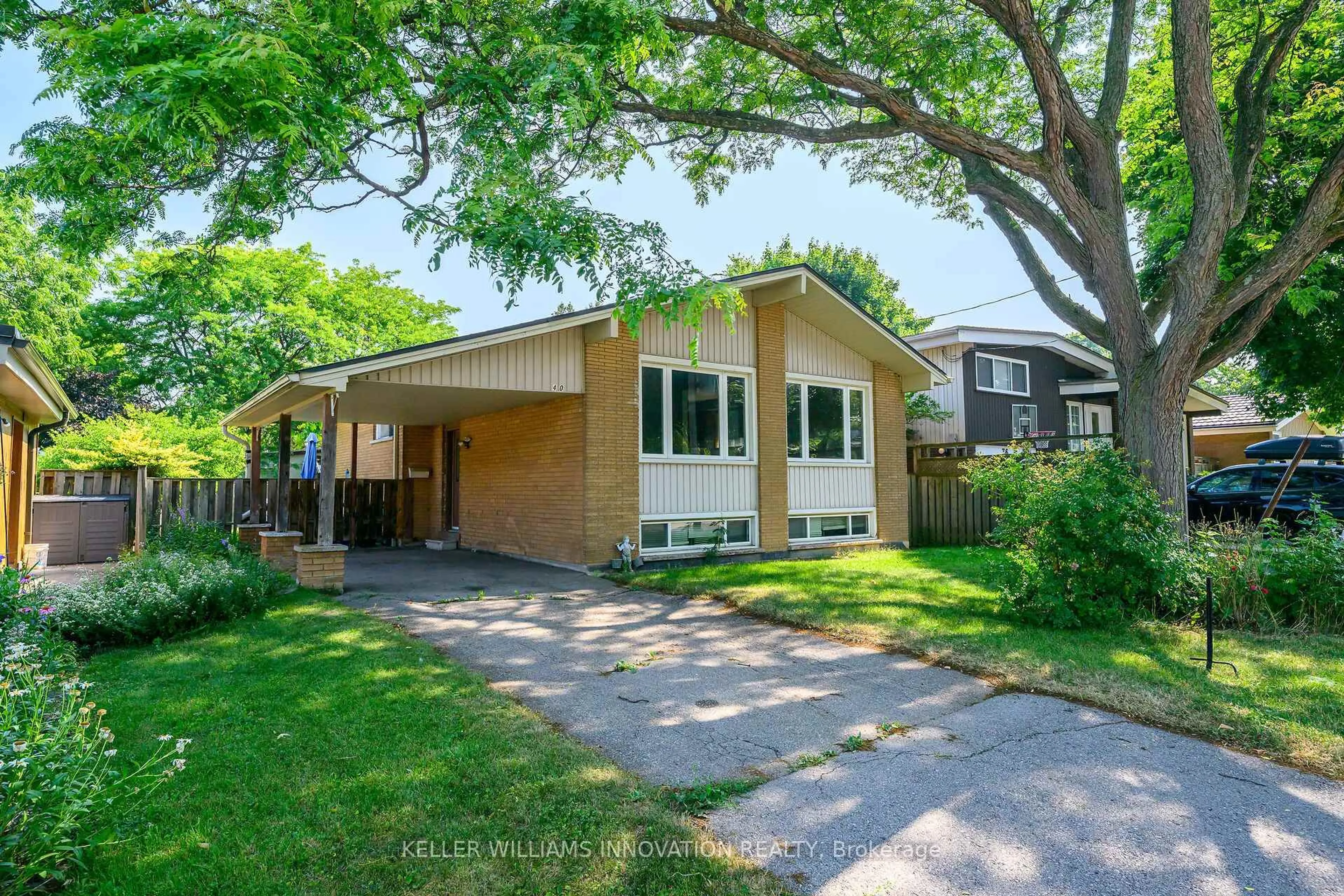 Home with brick exterior material, street for 40 Westaway Pl, Hamilton Ontario L9C 2G1