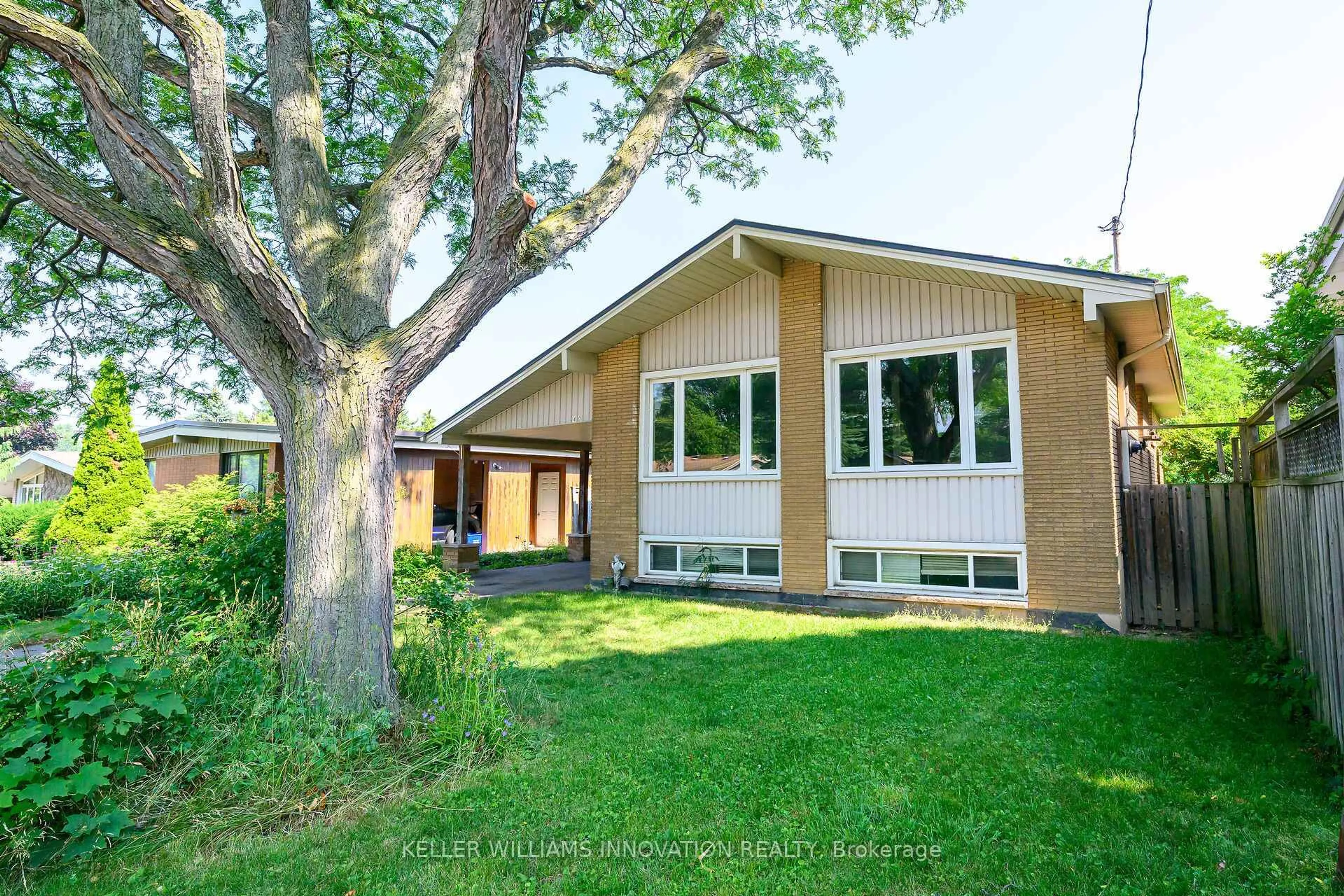 Patio, unknown for 40 Westaway Pl, Hamilton Ontario L9C 2G1