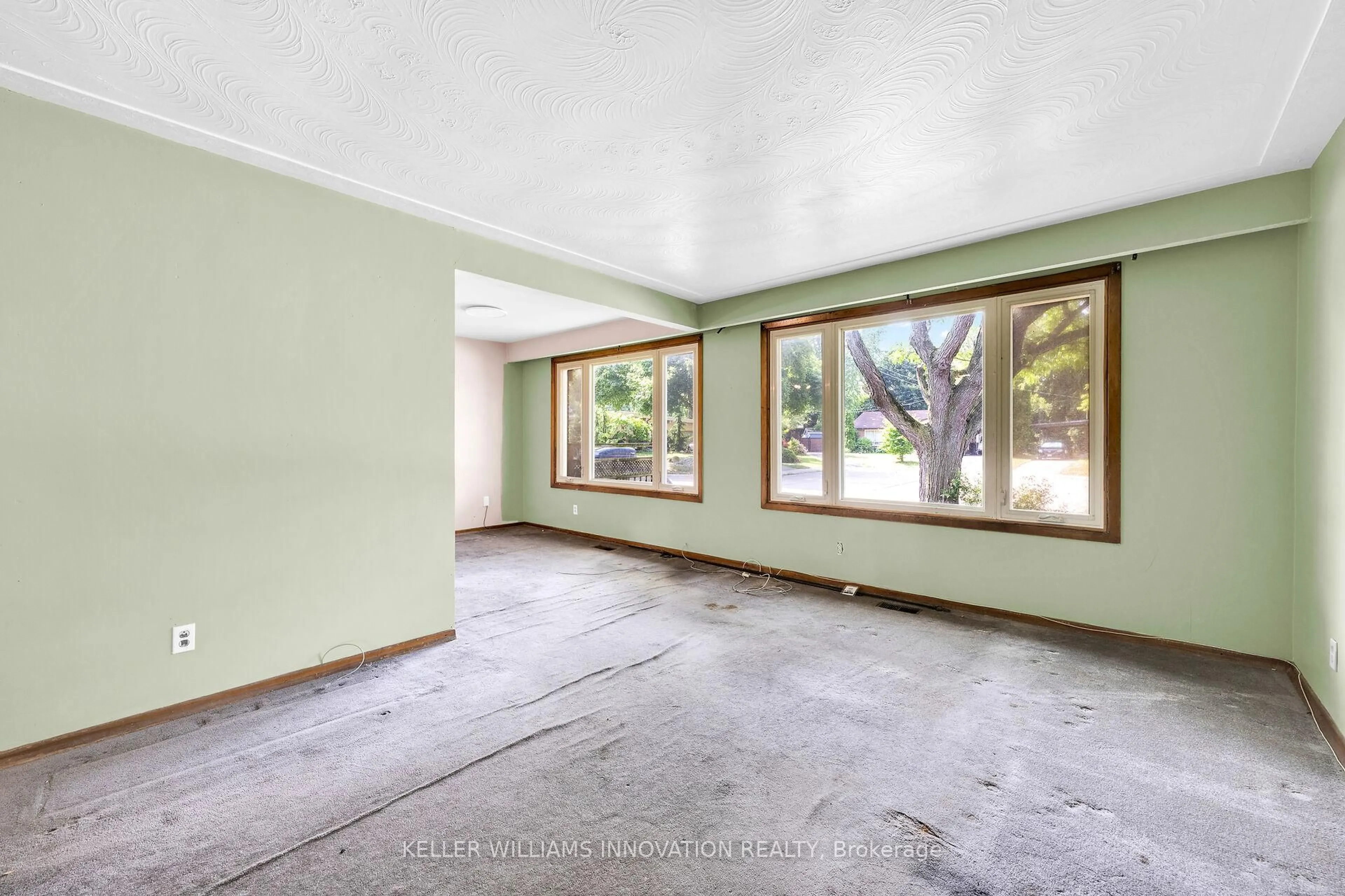A pic of a room for 40 Westaway Pl, Hamilton Ontario L9C 2G1