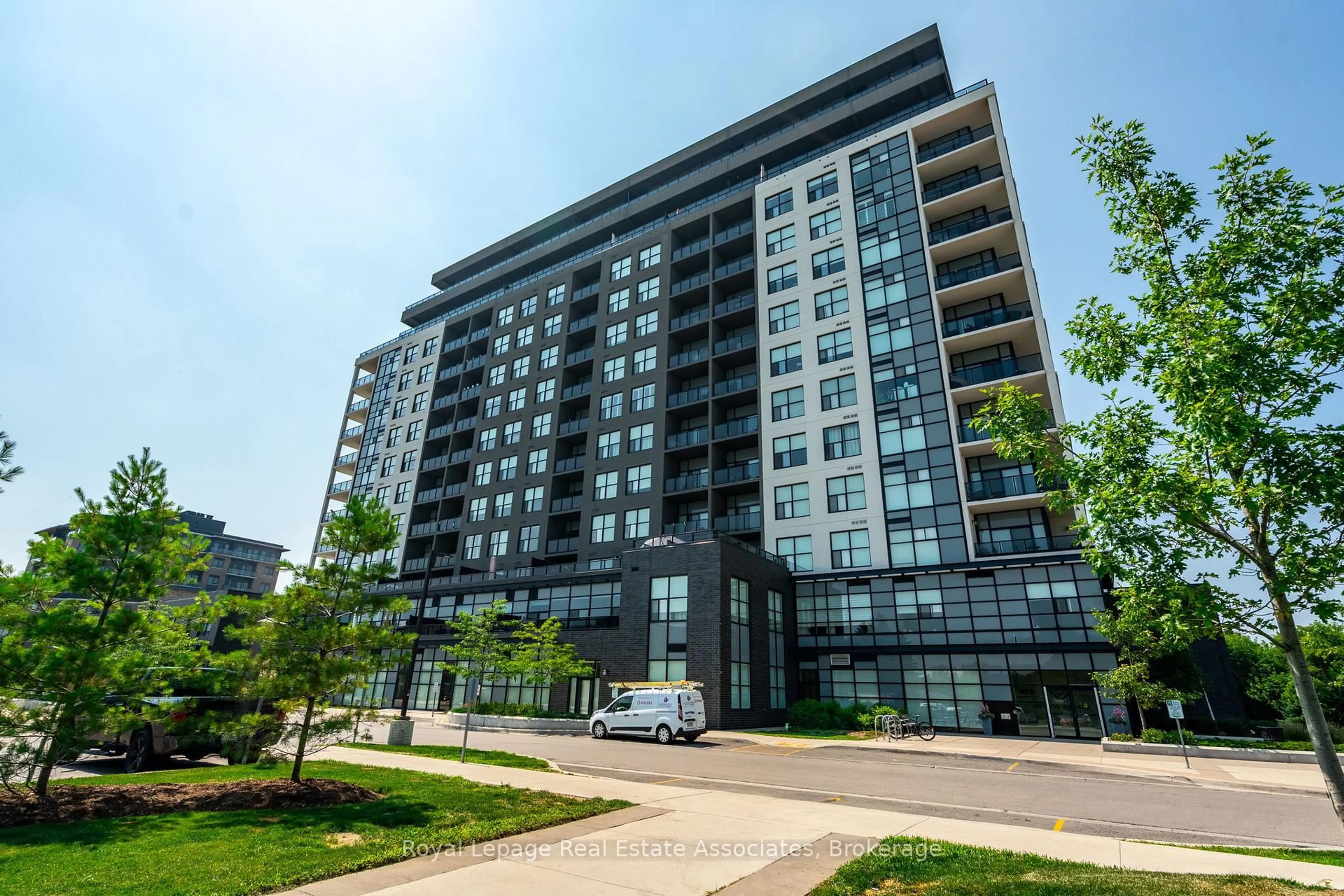 Unknown for 1878 Gordon St, Guelph Ontario N1L 0P4