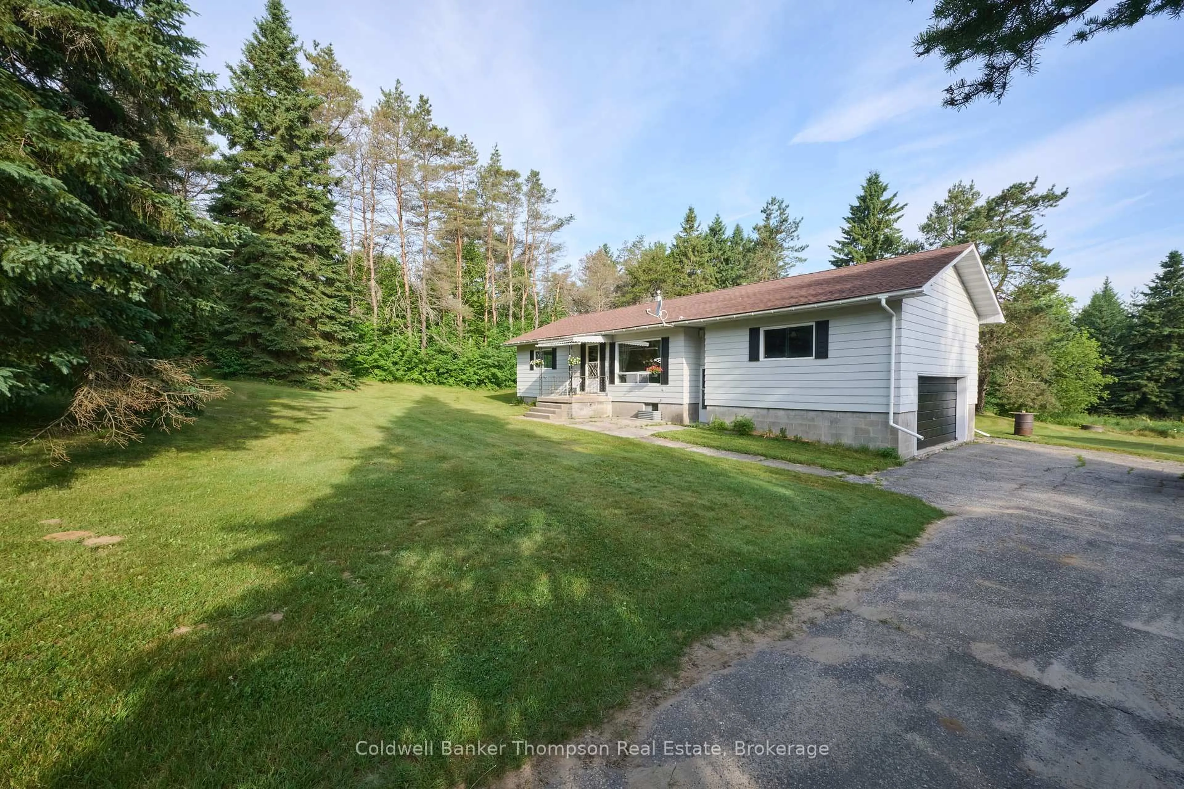 A pic from outside/outdoor area/front of a property/back of a property/a pic from drone, unknown for 28 Star Lake Rd, Perry Ontario P0A 1J0
