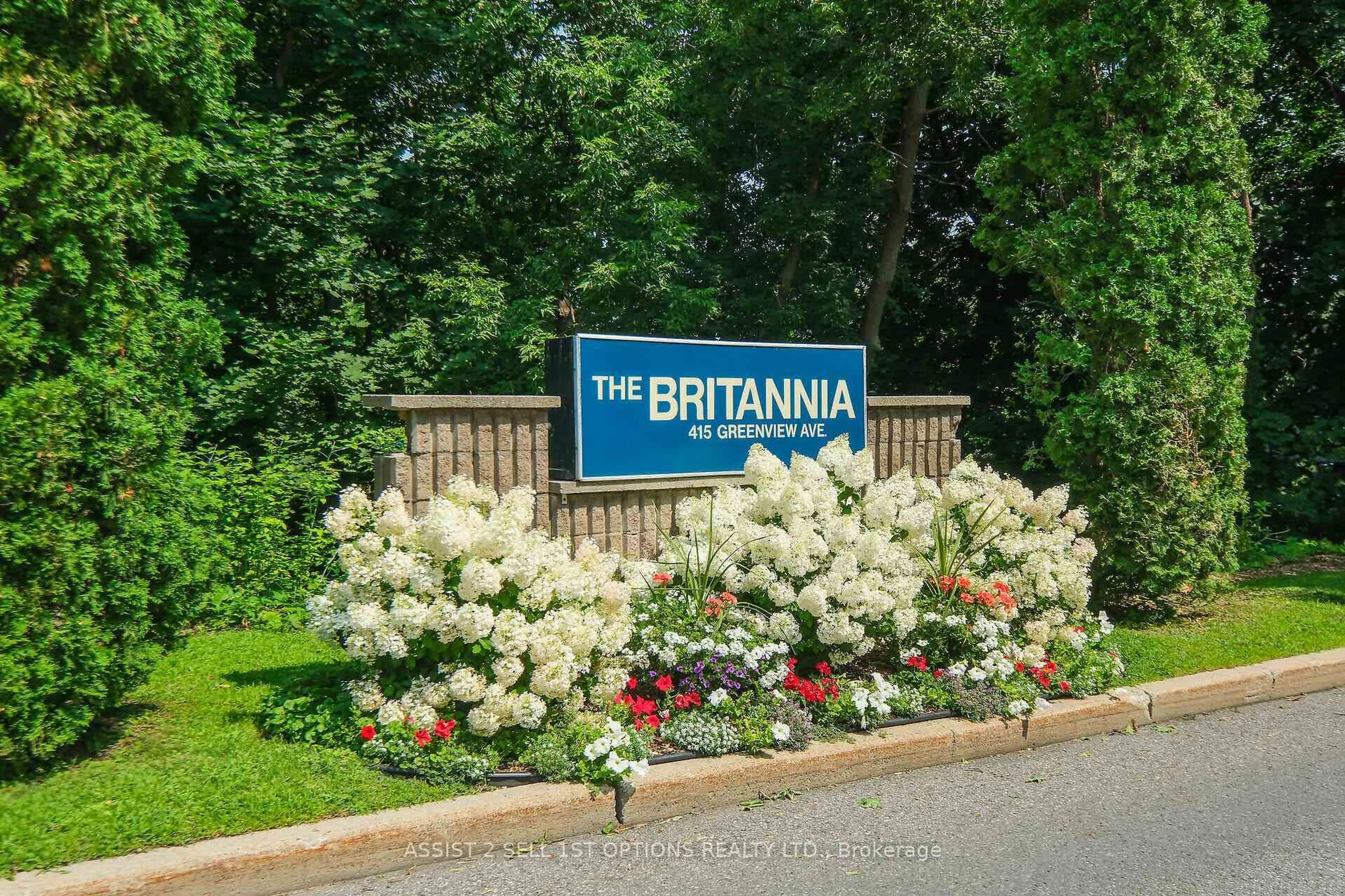 A pic from outside/outdoor area/front of a property/back of a property/a pic from drone, street for 415 Greenview Ave #301, Ottawa Ontario K2B 8G5