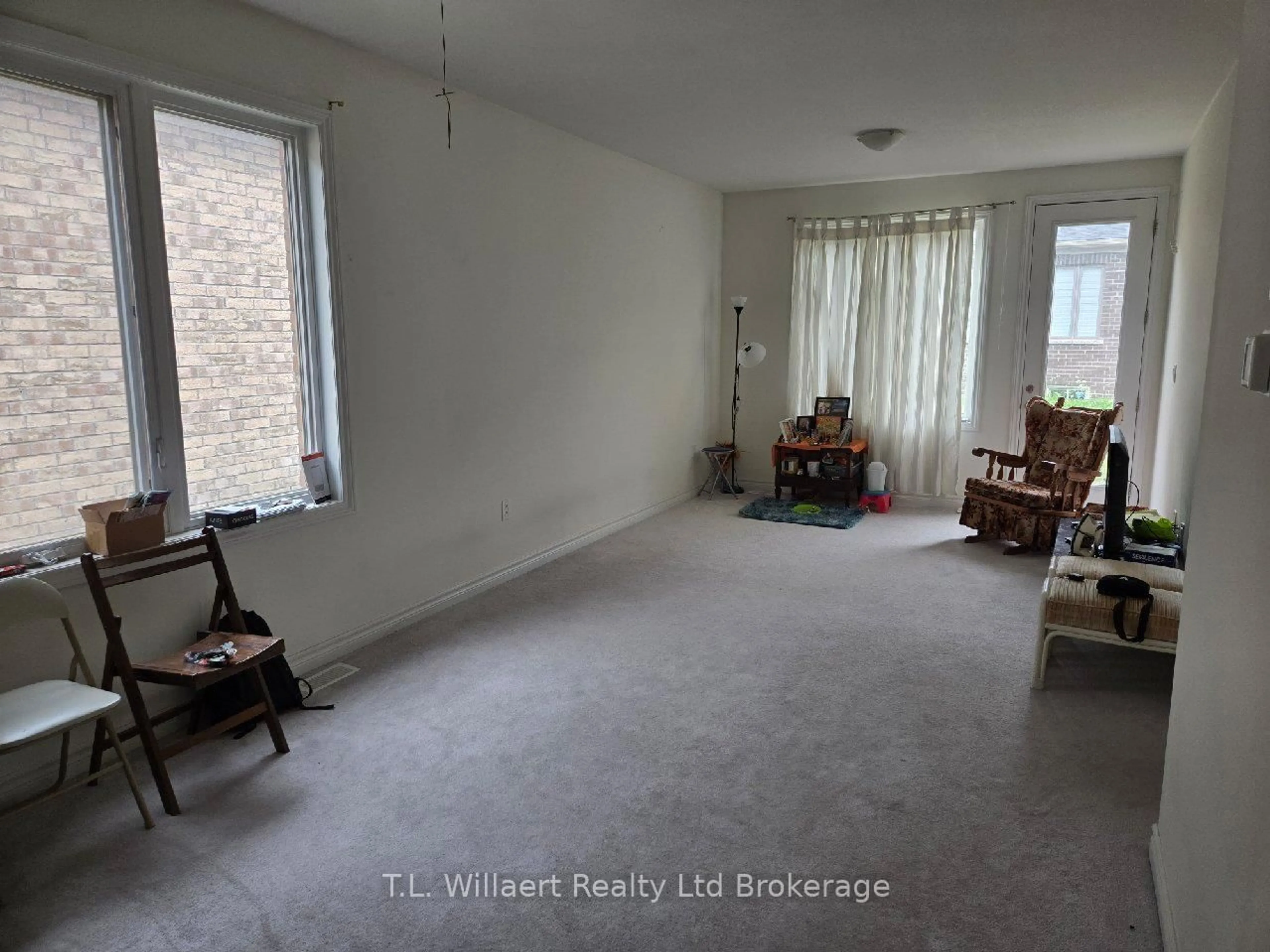 A pic of a room for 15 Harwood St, Tillsonburg Ontario N4J 0J7