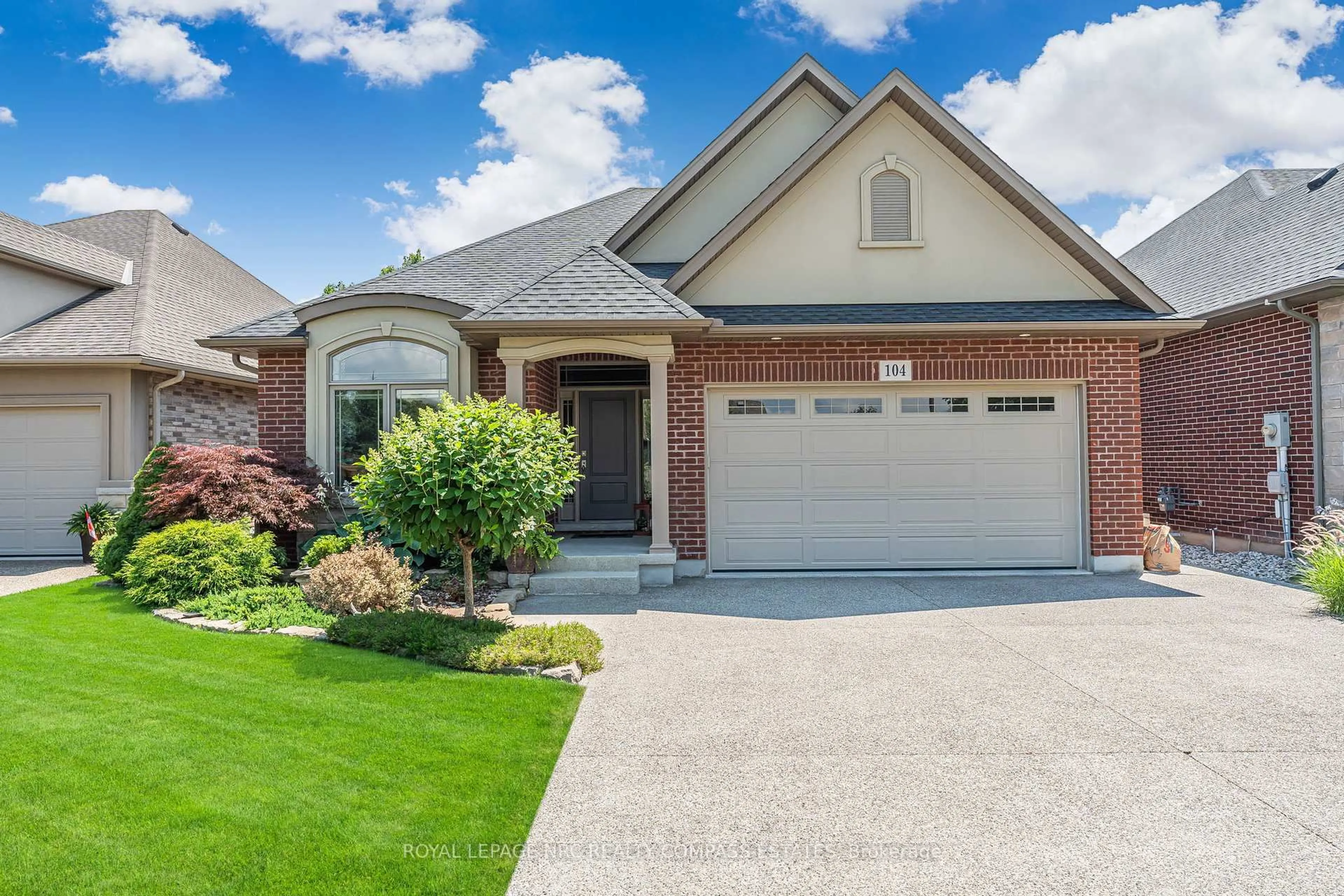 Home with brick exterior material, street for 104 Brookhaven Crt, Welland Ontario L3C 0A4