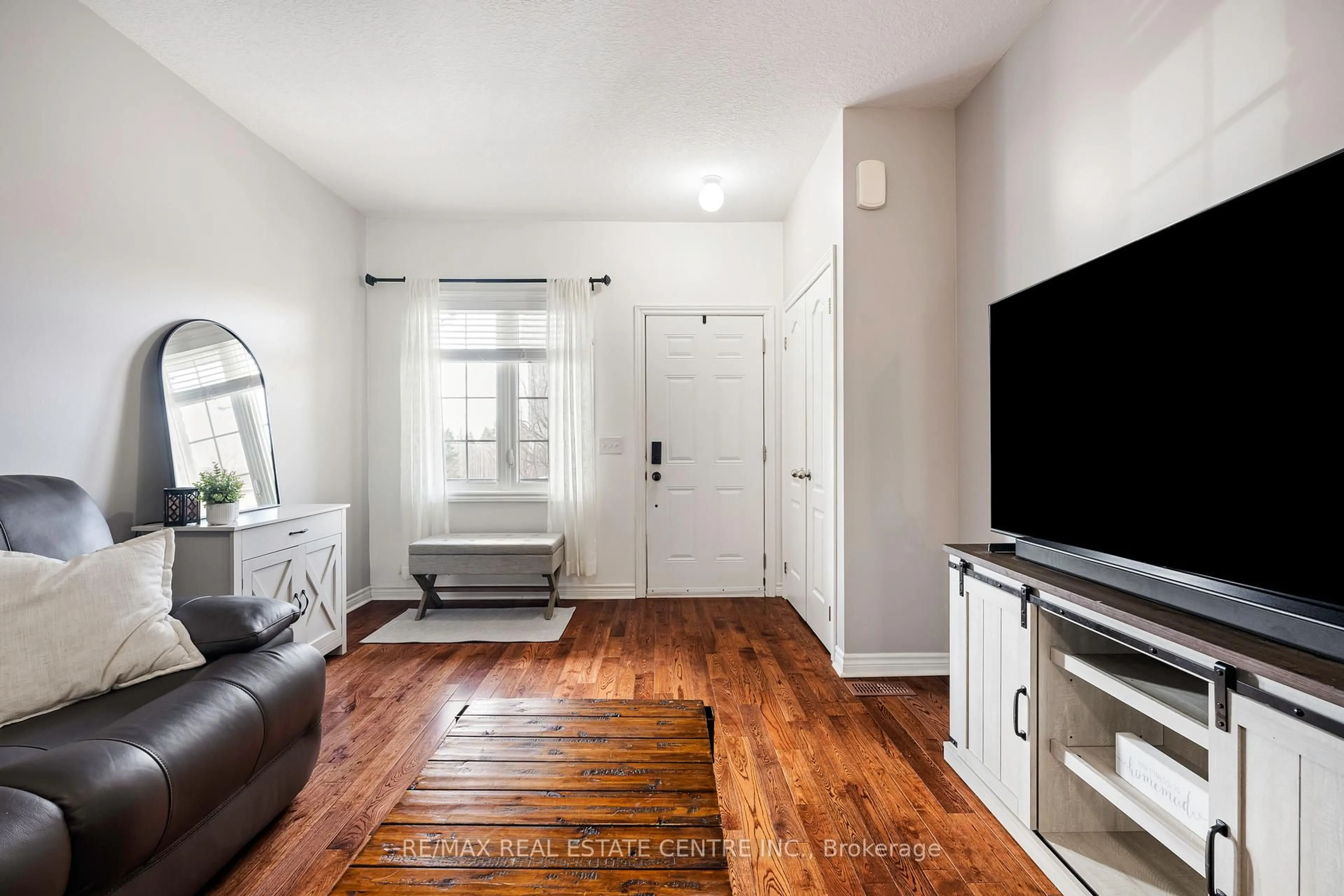 Unknown for 111 Samuel Dr, Wellington North Ontario N0G 1A0