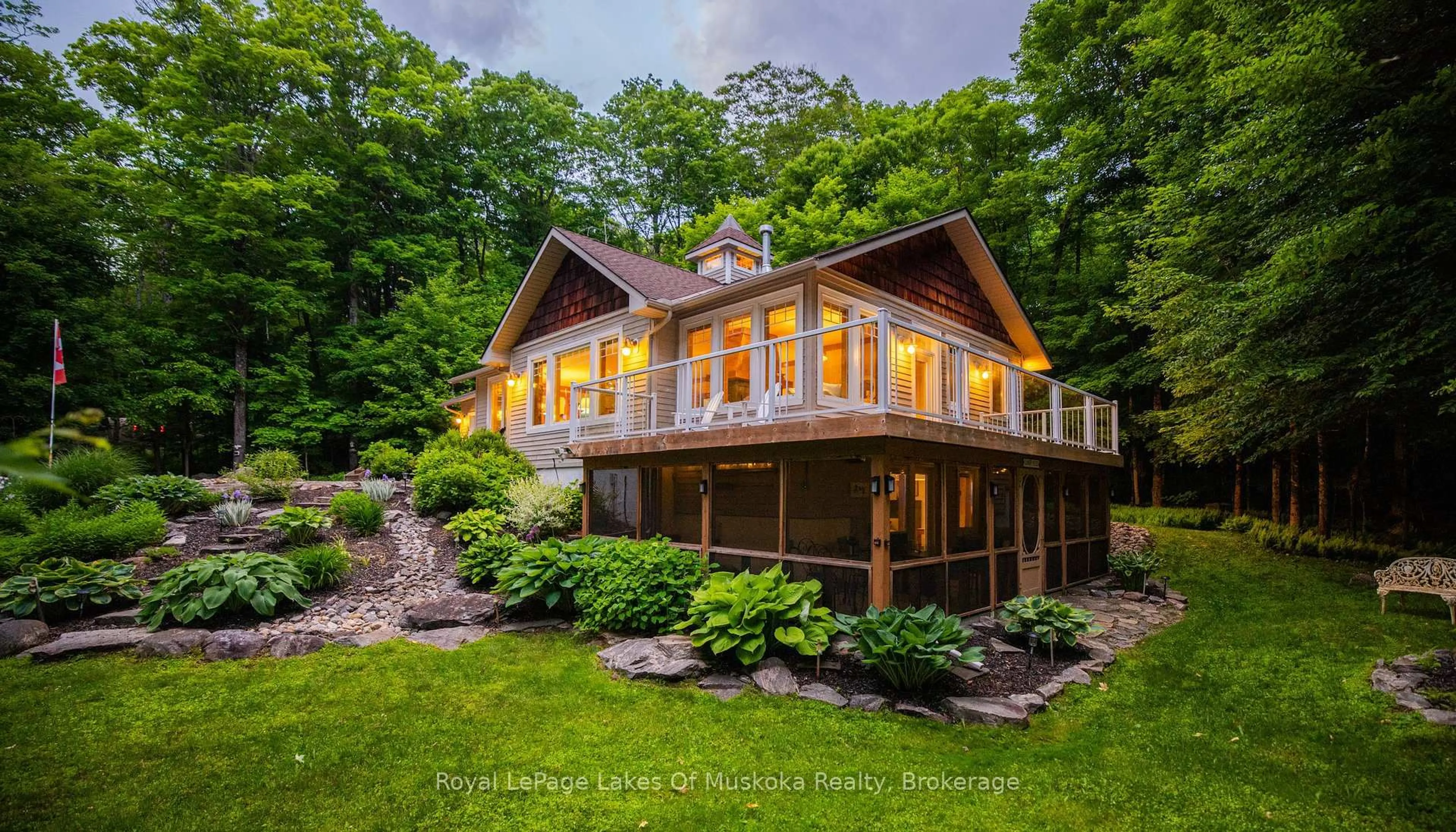 Unknown for 42 Menominee Lake Rd, Huntsville Ontario P1H 2J3