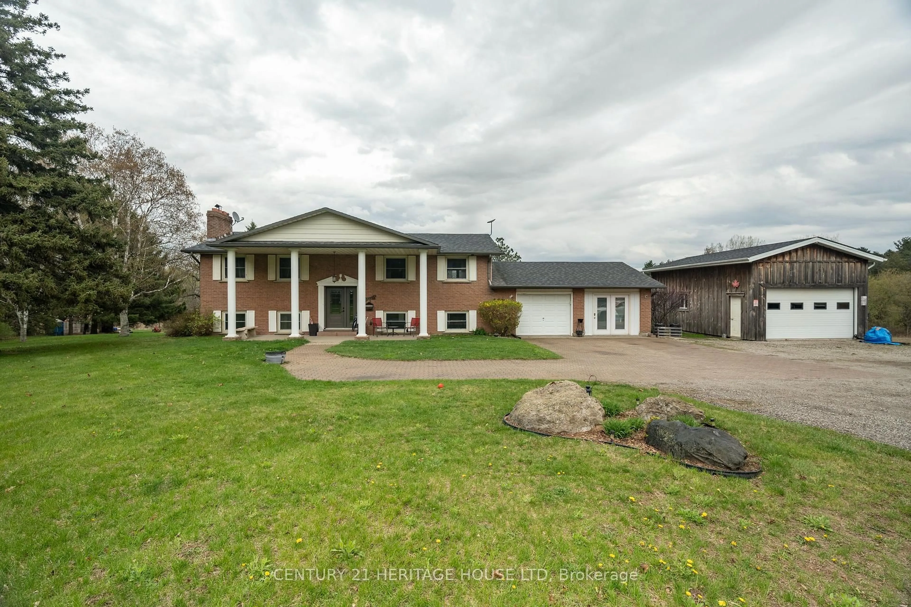 A pic from outside/outdoor area/front of a property/back of a property/a pic from drone, water/lake/river/ocean view for 24 highway 24, Brant Ontario N0E 1R0