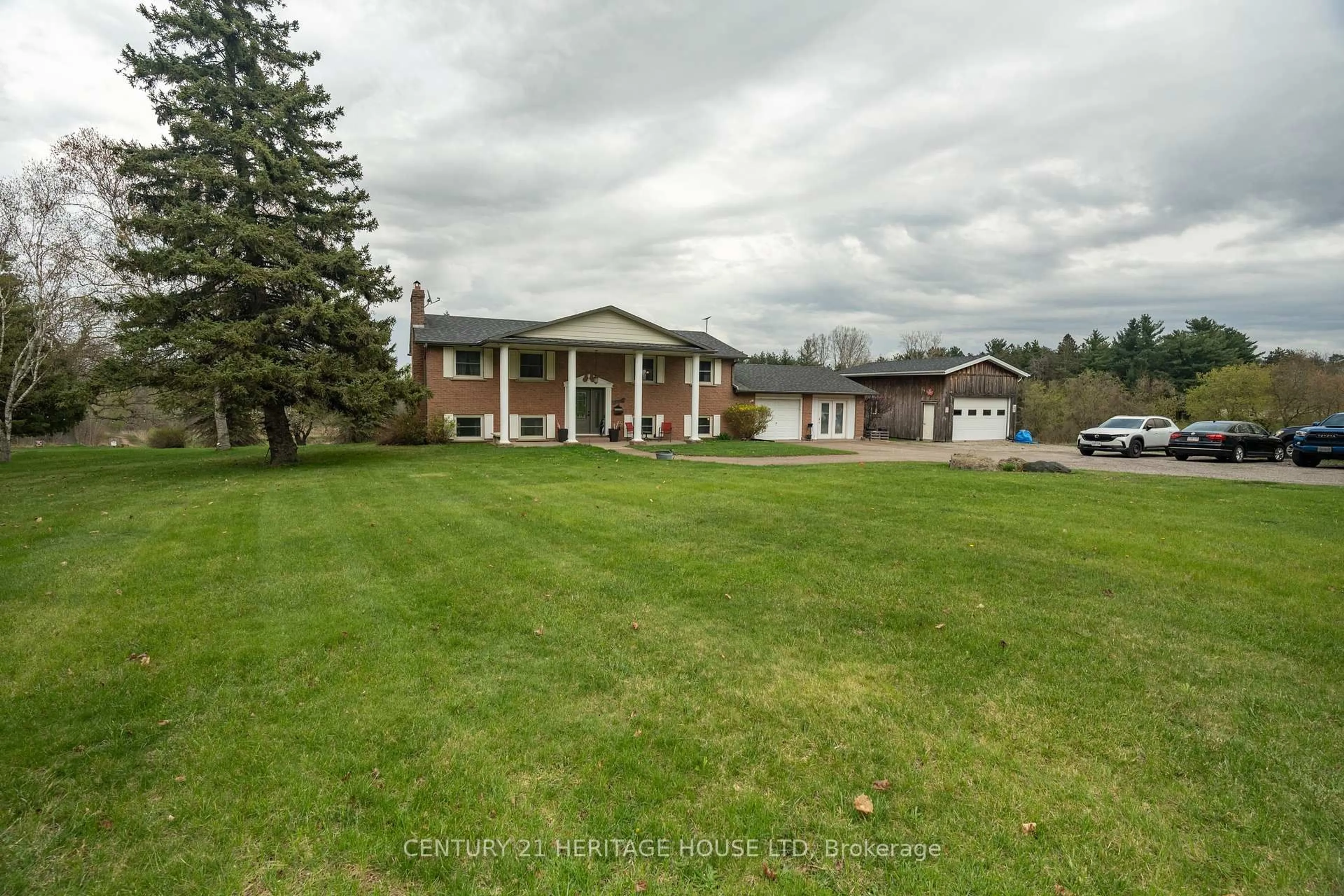A pic from outside/outdoor area/front of a property/back of a property/a pic from drone, unknown for 24 highway 24, Brant Ontario N0E 1R0