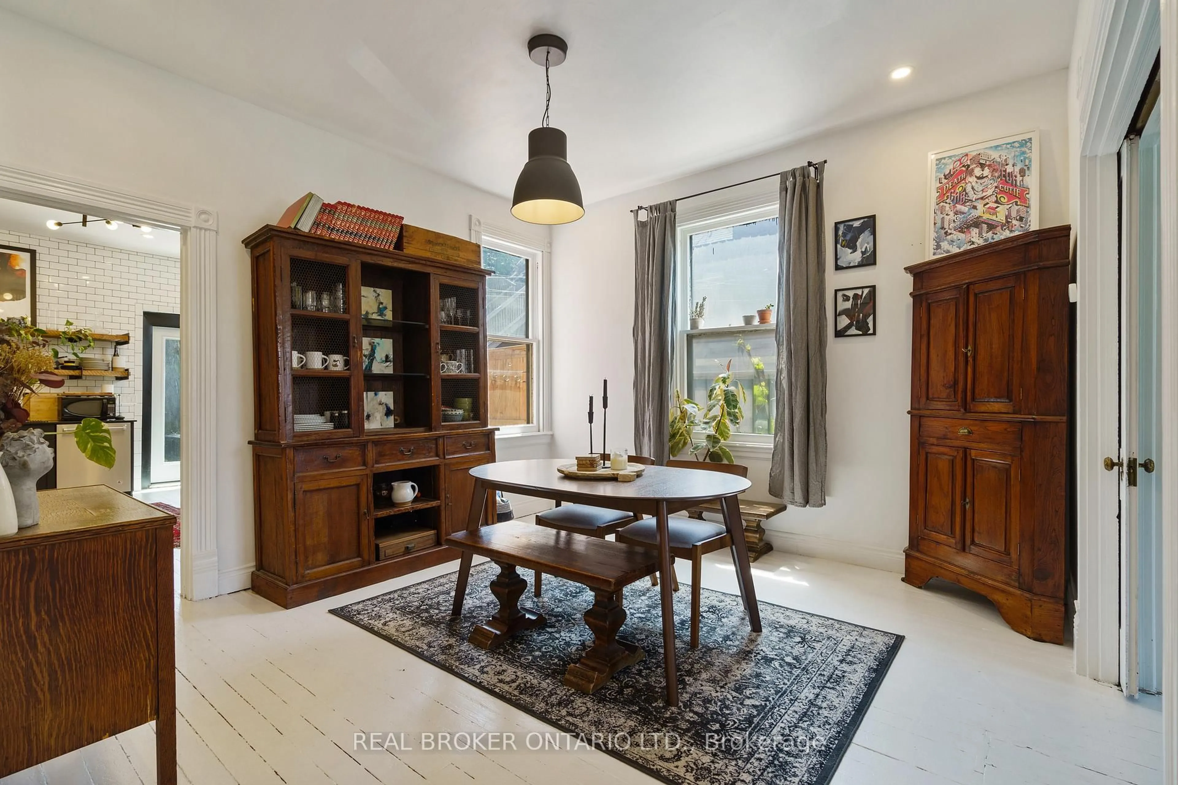 Dining room, unknown for 164 Catharine St, Hamilton Ontario L8L 4S5
