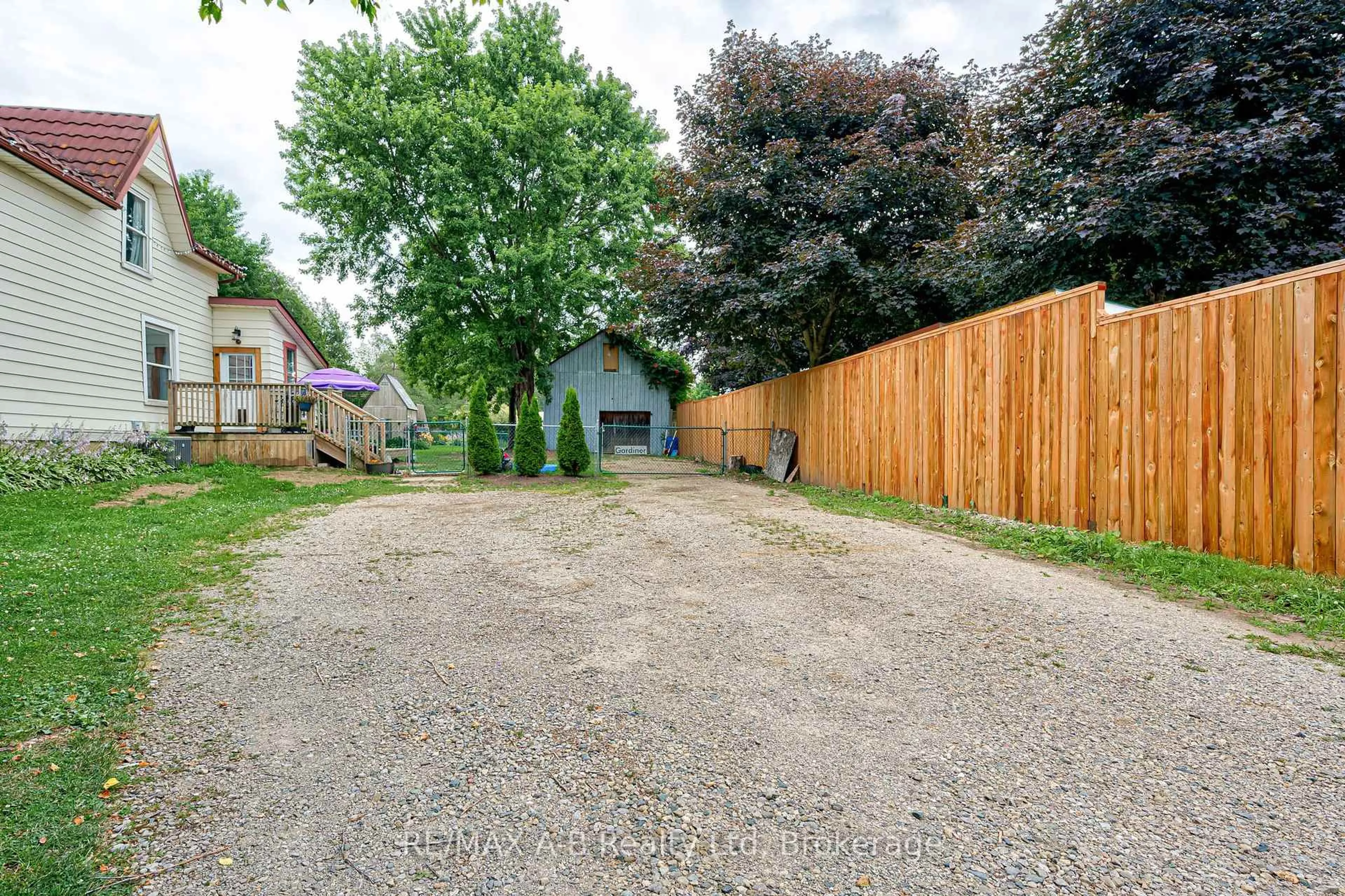 Patio, street for 195936 19TH Line, Zorra Ontario N0M 2C0