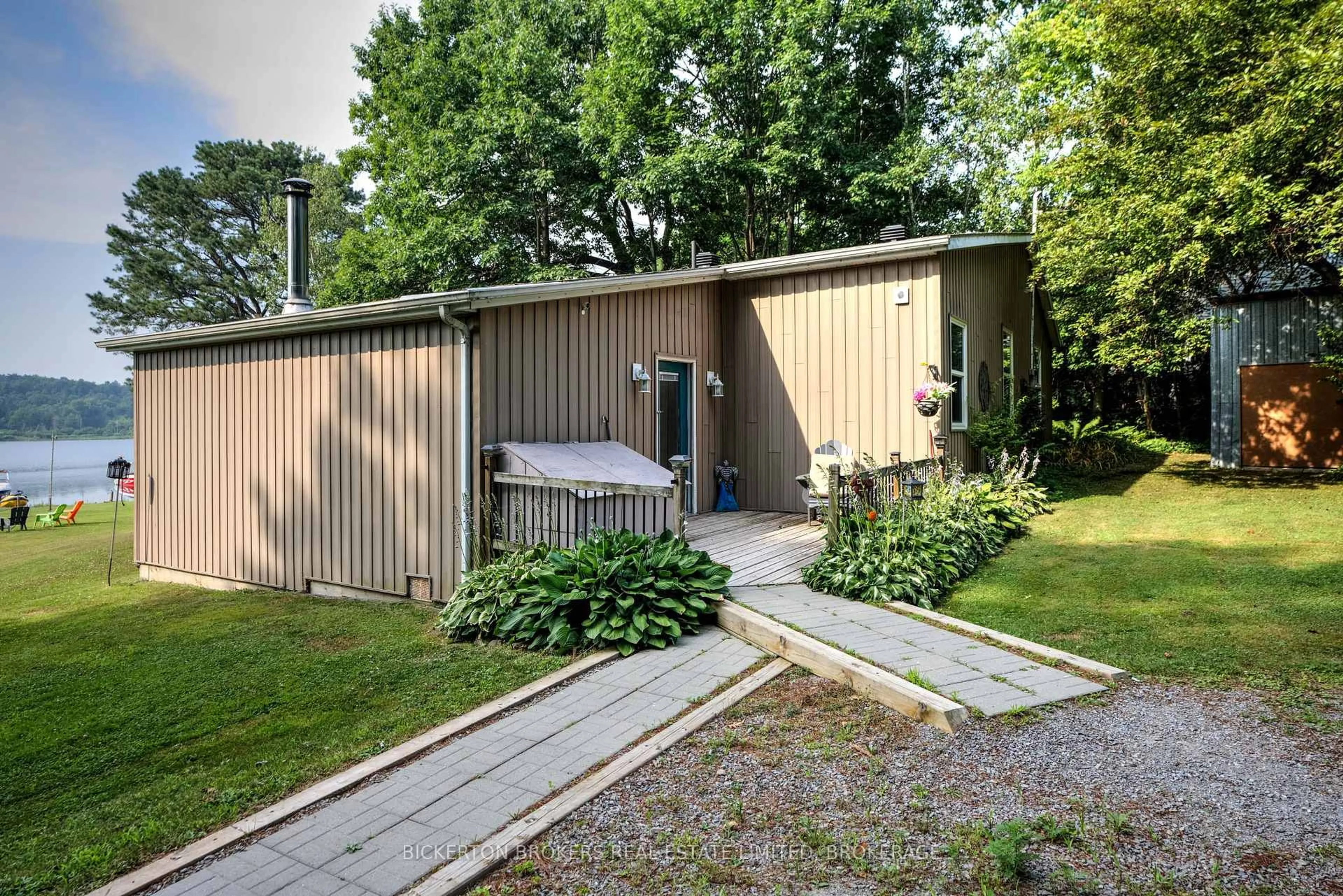 Patio, unknown for 70 Kerry Point Rd, Leeds and the Thousand Islands Ontario K0E 1R0