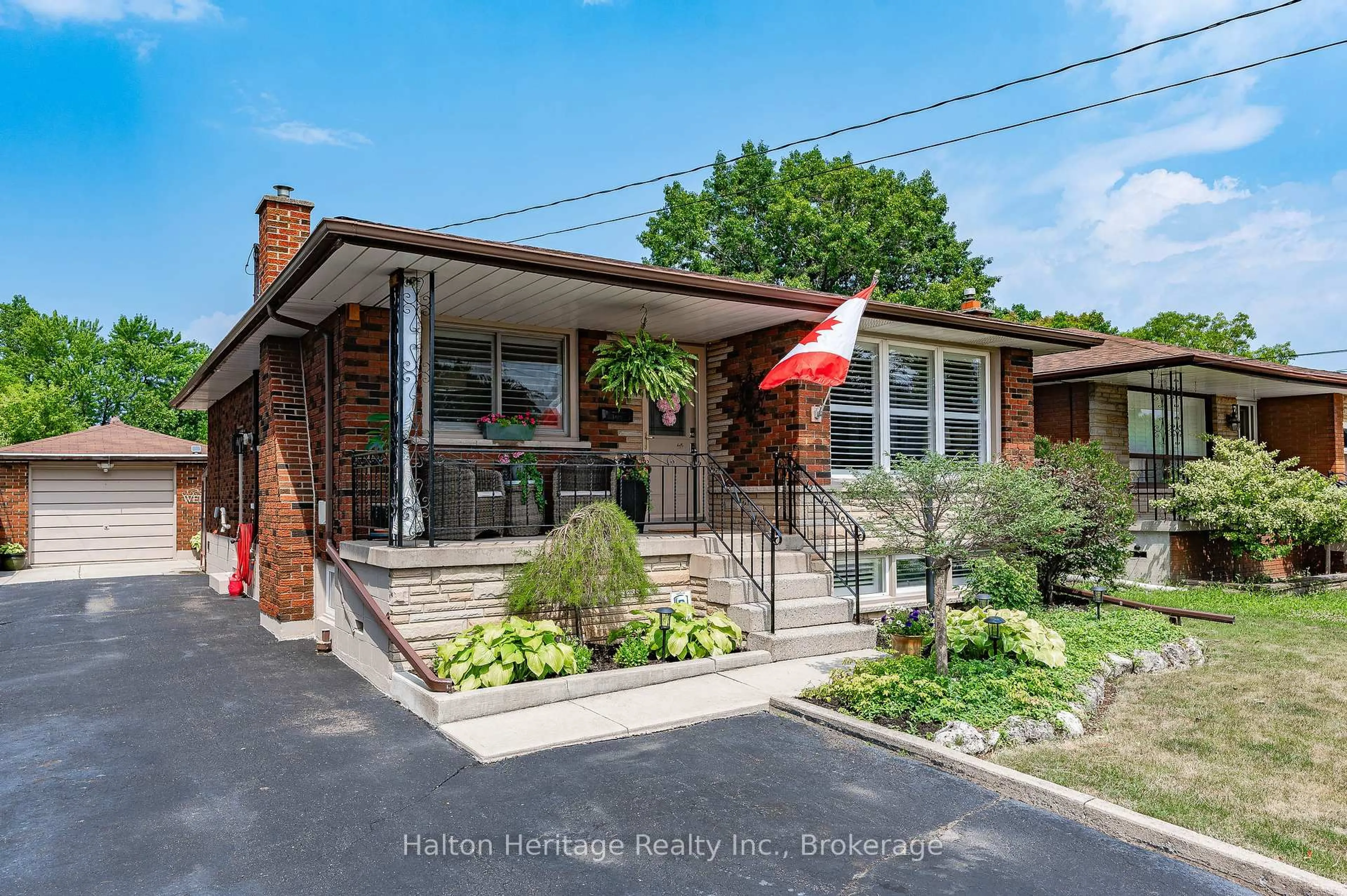 Home with brick exterior material, street for 5 Embury Crt, Hamilton Ontario L8H 3E9