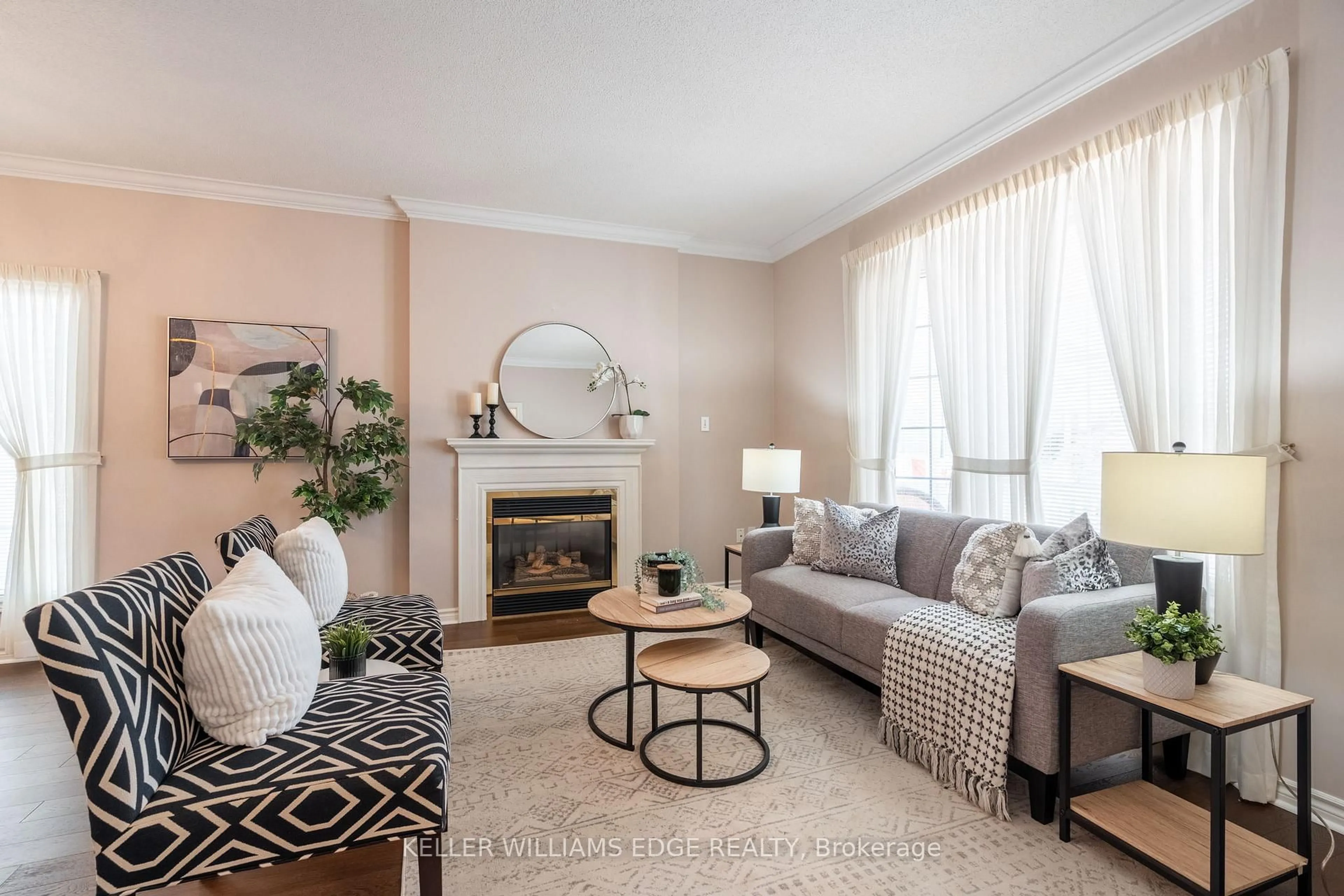 Living room with furniture, unknown for 281 Silverbirch Blvd, Hamilton Ontario L0R 1W0