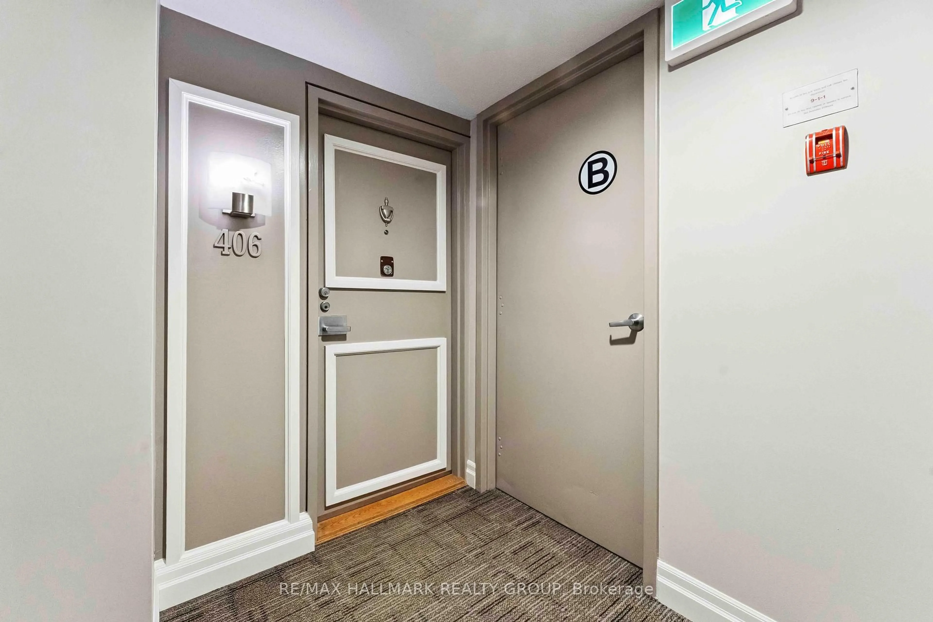 Unknown for 333 Chapel St #406, Ottawa Ontario K1N 8Y8