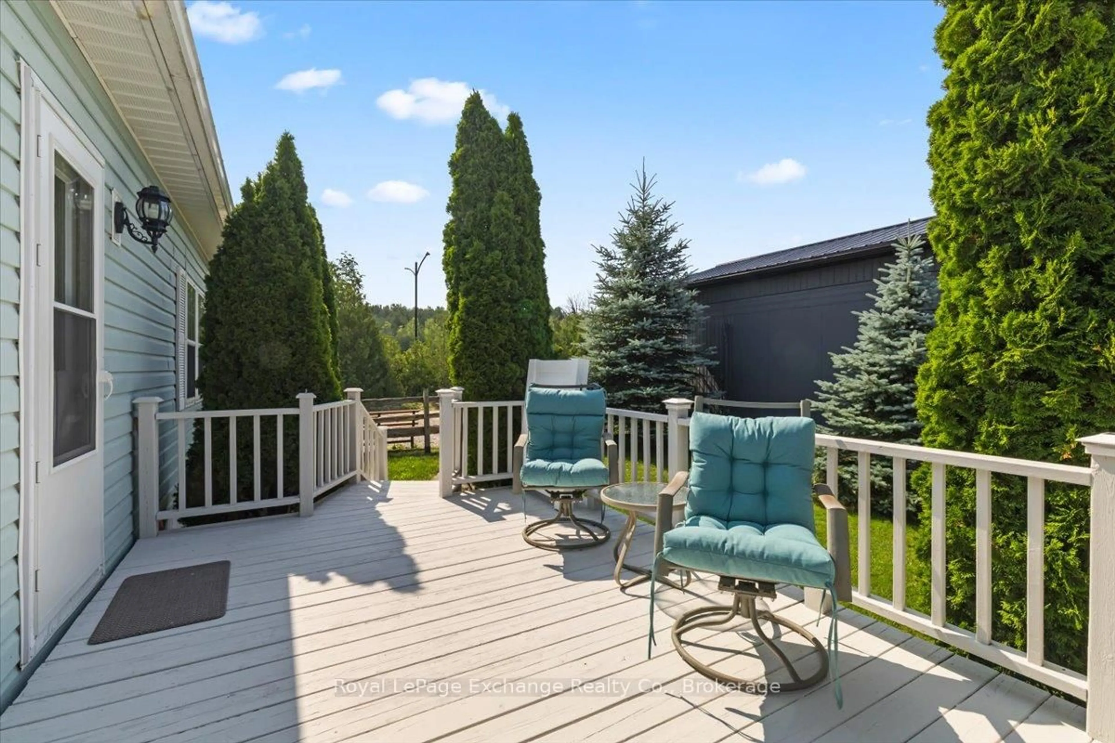 Patio, water/lake/river/ocean view for 70 APPLEWOOD Blvd, Kincardine Ontario N0G 2T0