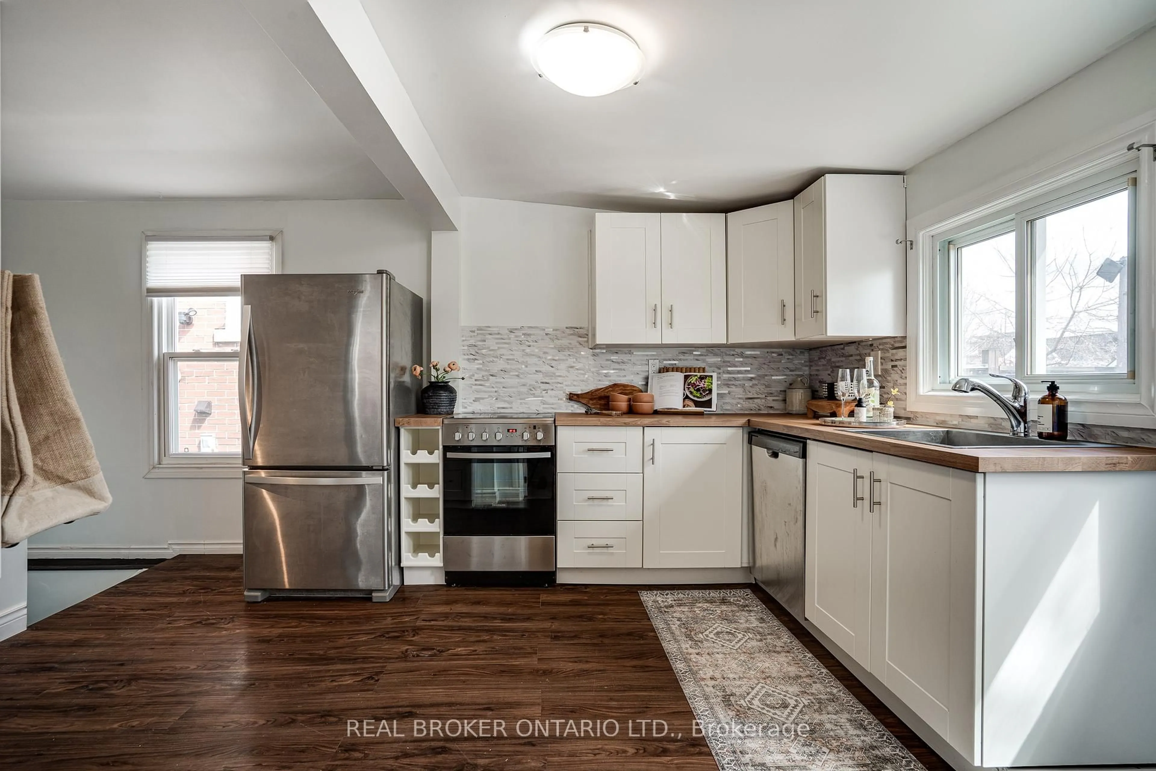 Open concept kitchen, unknown for 77 East 24th St, Hamilton Ontario L8V 2X9
