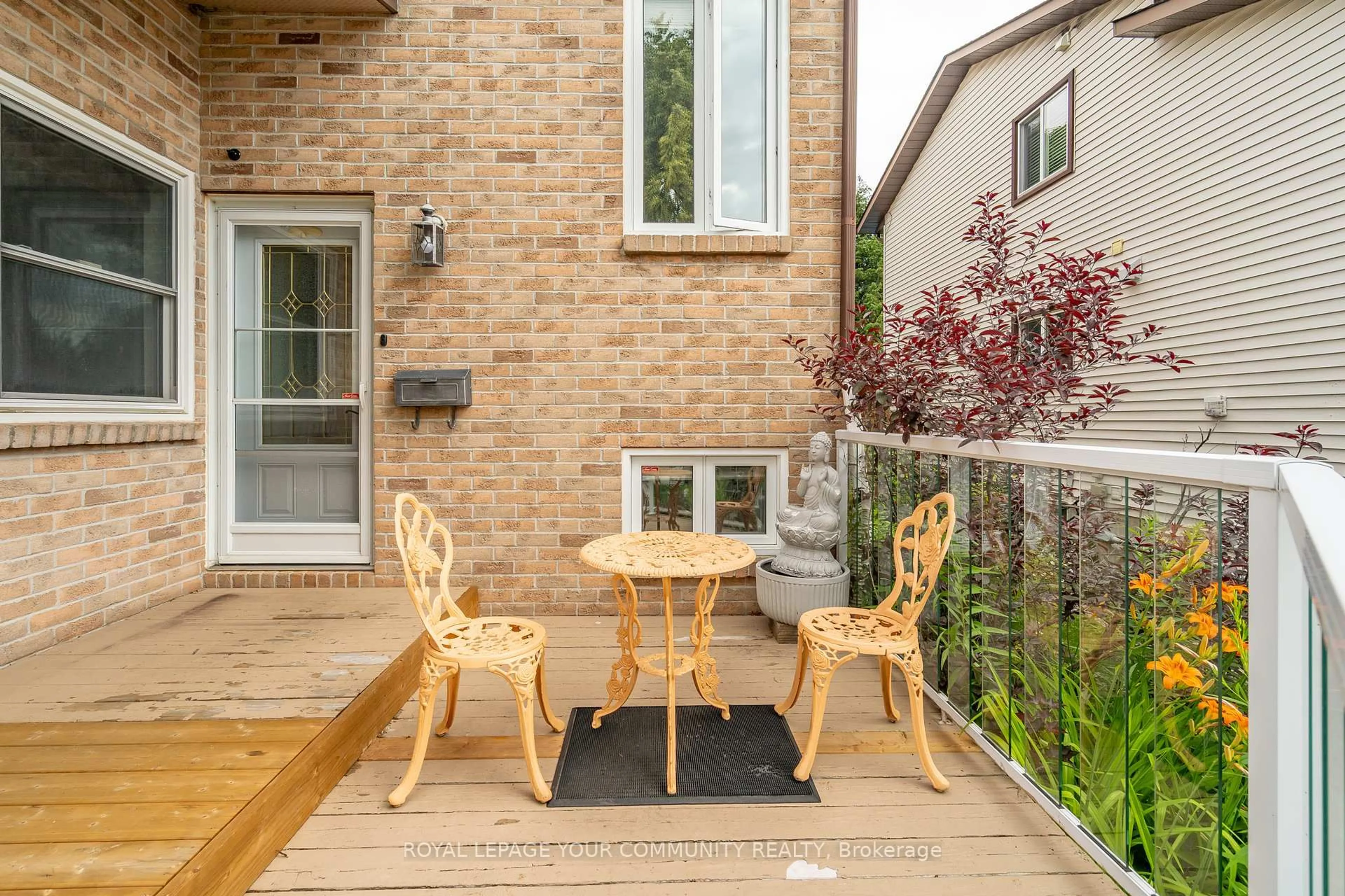Patio, street for 654 Bromley Ave, North Bay Ontario P1B 9H9