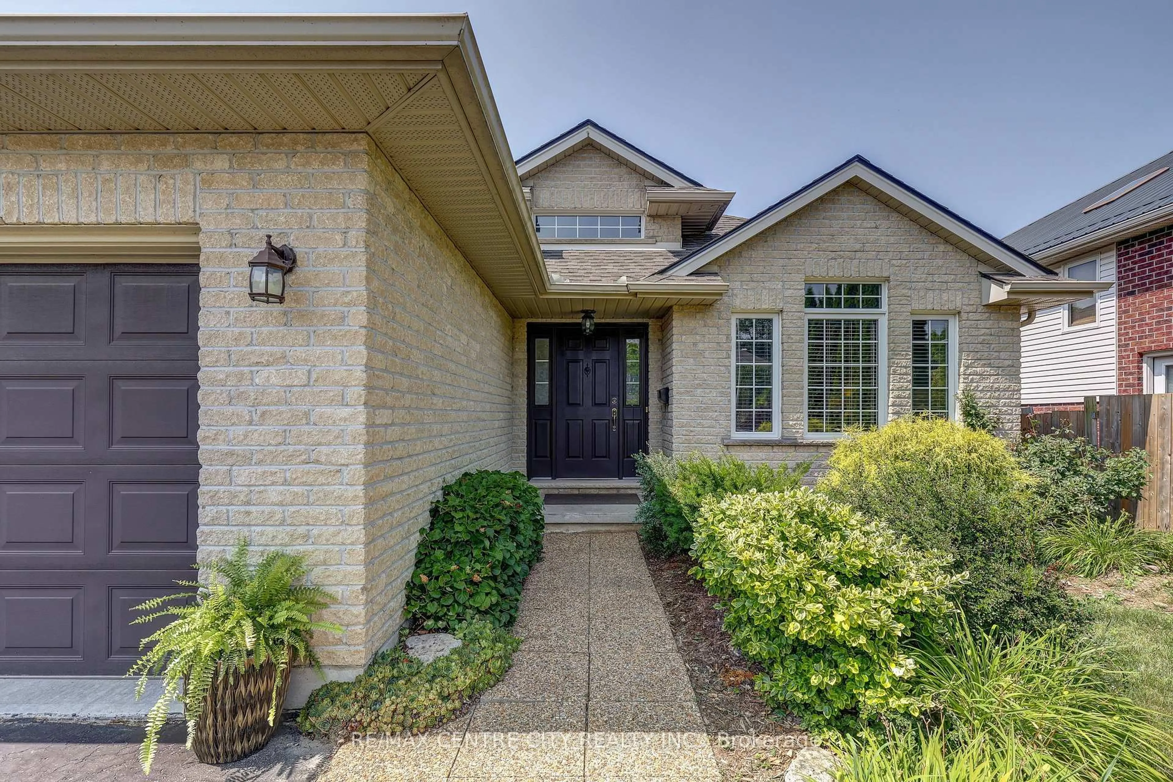 Home with brick exterior material, street for 73 Greenway Blvd, St. Thomas Ontario N5P 4P8