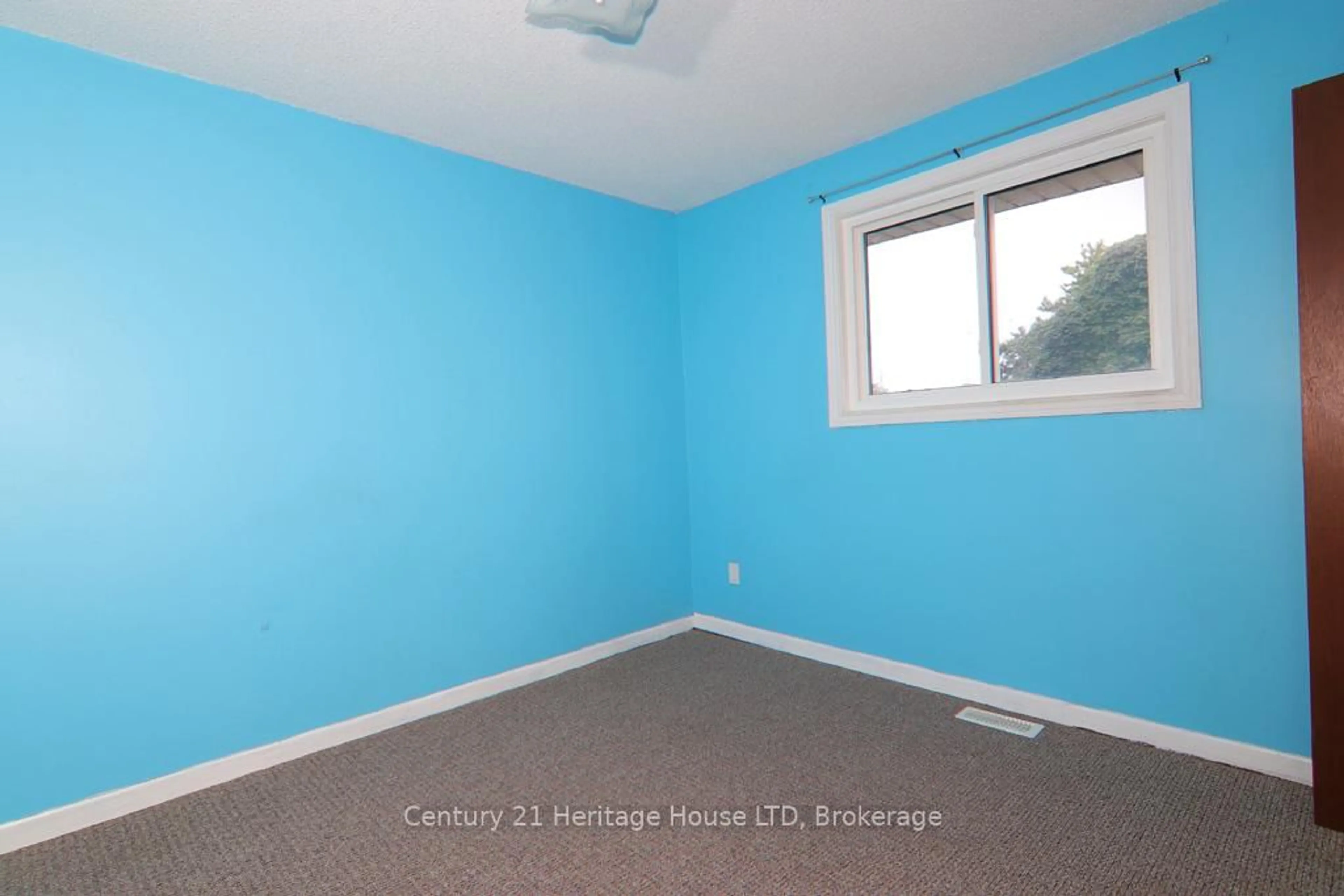 A pic of a room for 104 Tupper Dr, Thorold Ontario L2V 4C8