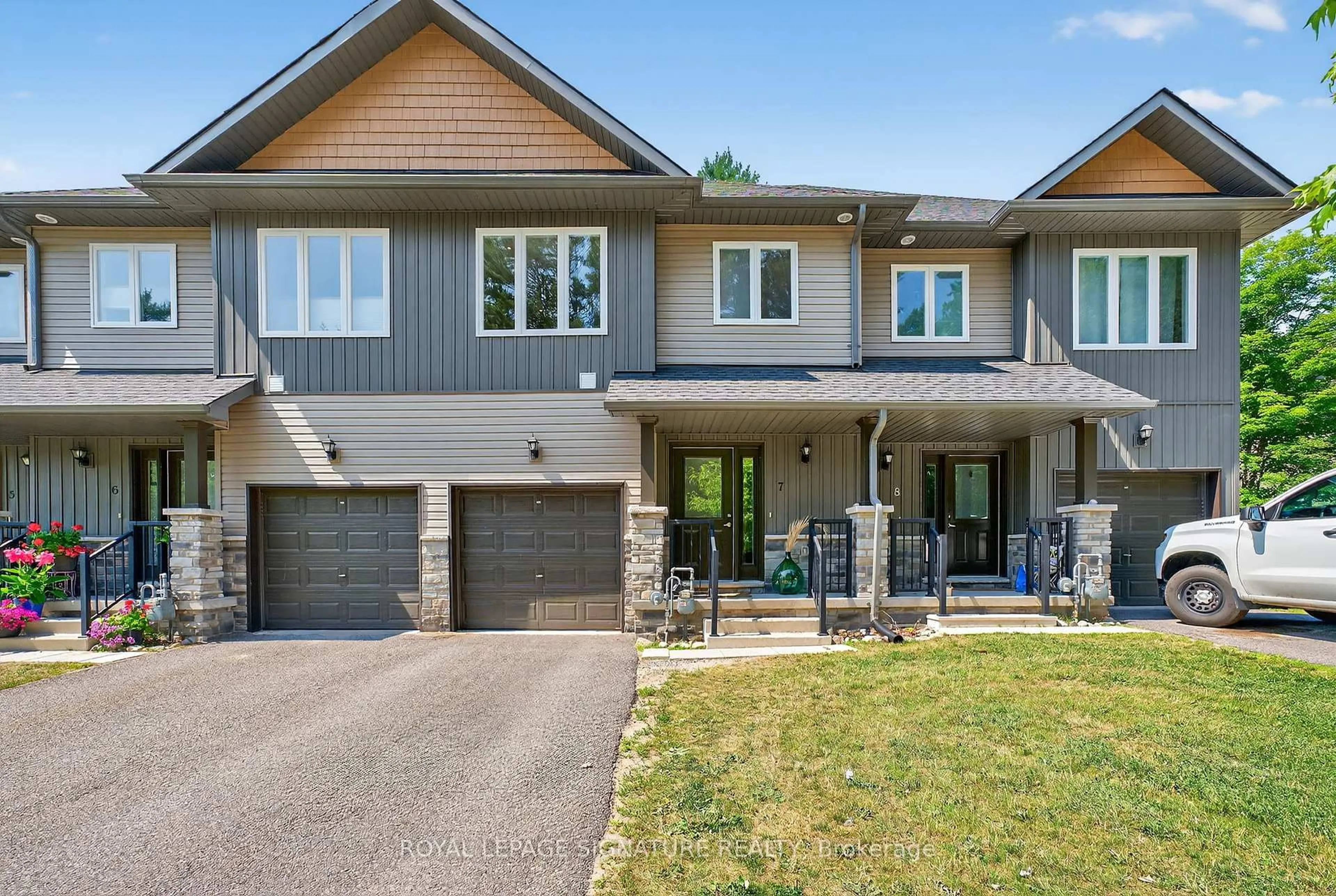 Home with brick exterior material, street for 393 Manitoba St #7, Bracebridge Ontario P1L 1B4