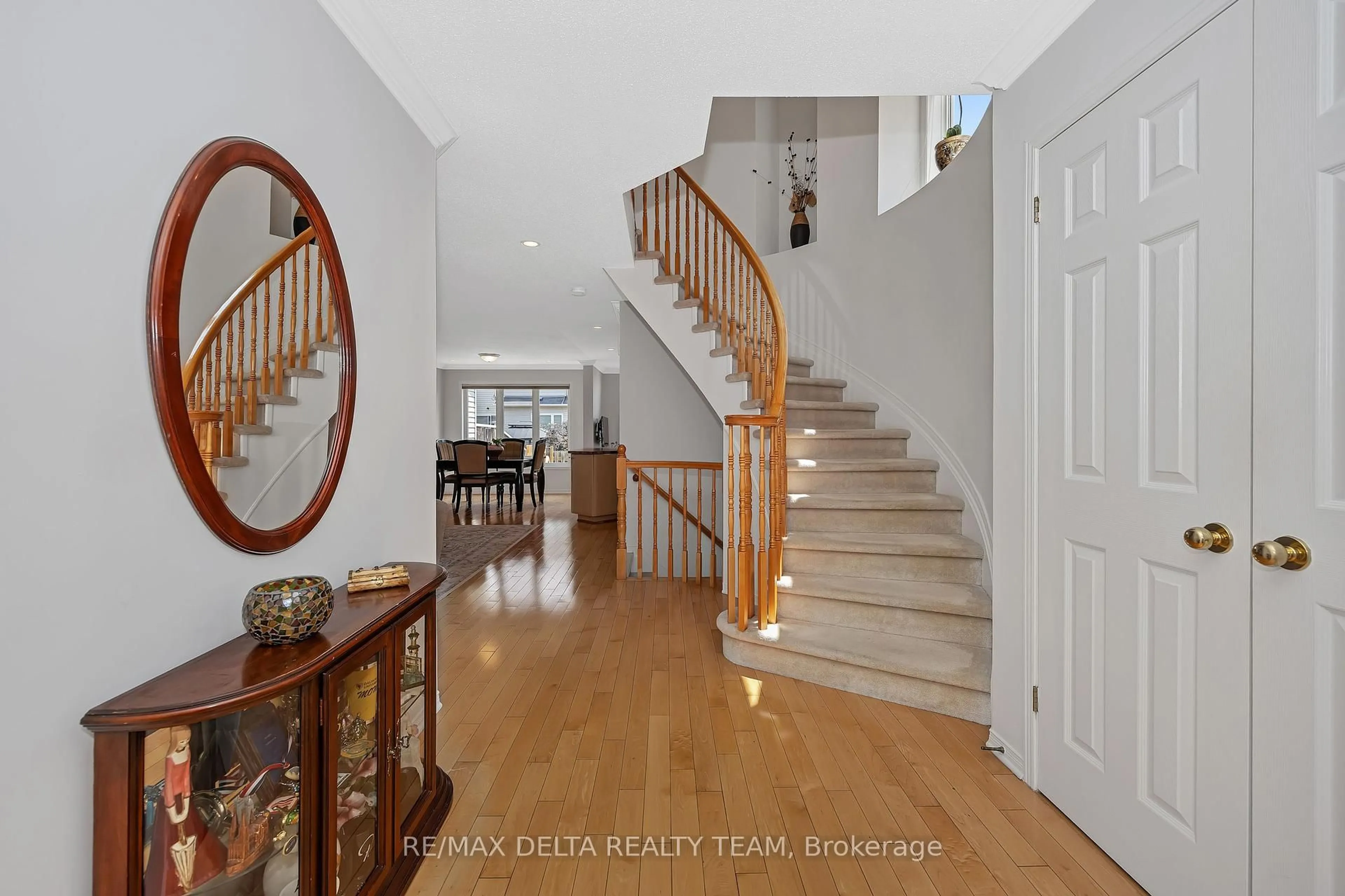 Unknown for 2209 Silverado Cres, Ottawa Ontario K4A 4V2