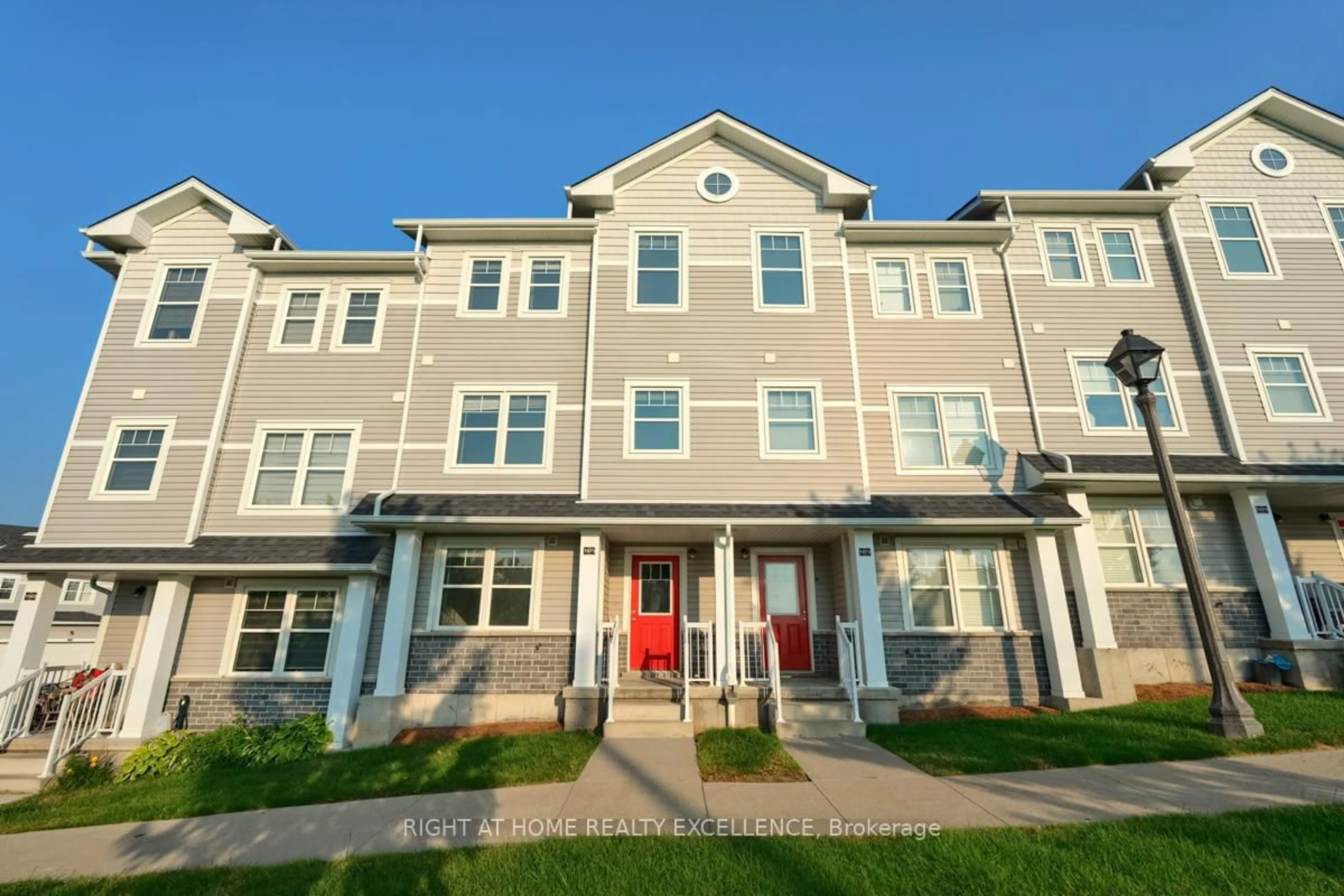Unknown for 1971 Ottawa St, Kitchener Ontario N2E 0G7