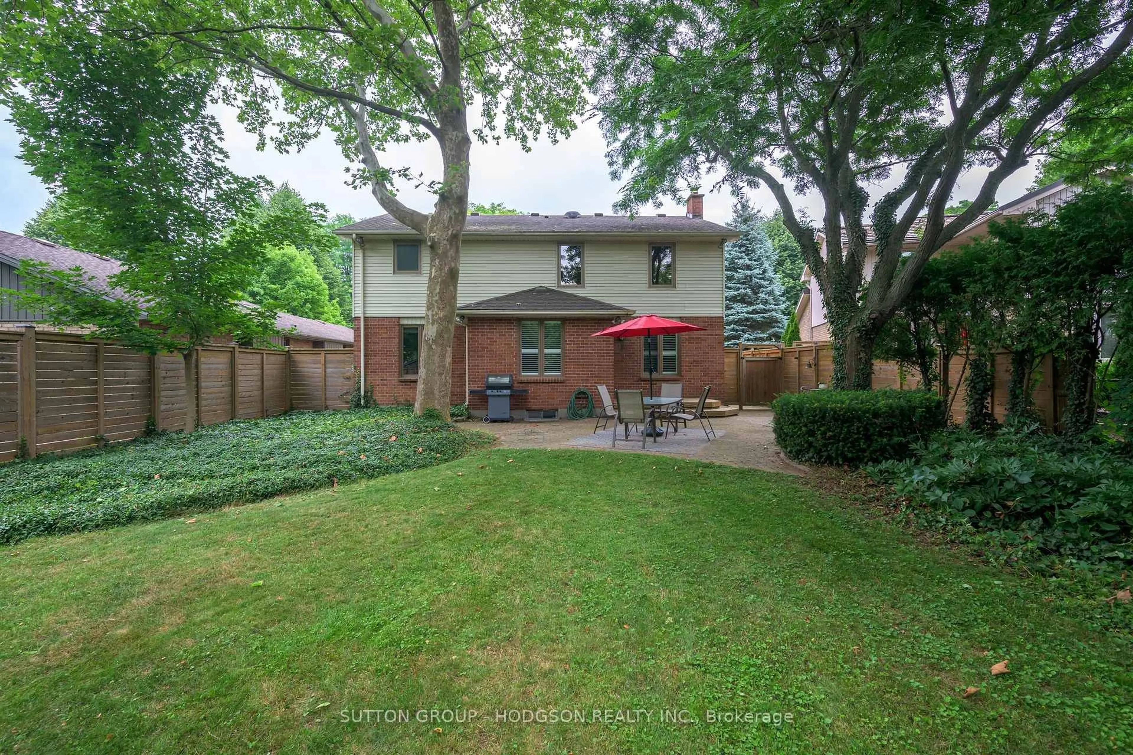 Patio, street for 62 Chalfont Cres, London North Ontario N6H 4Y3