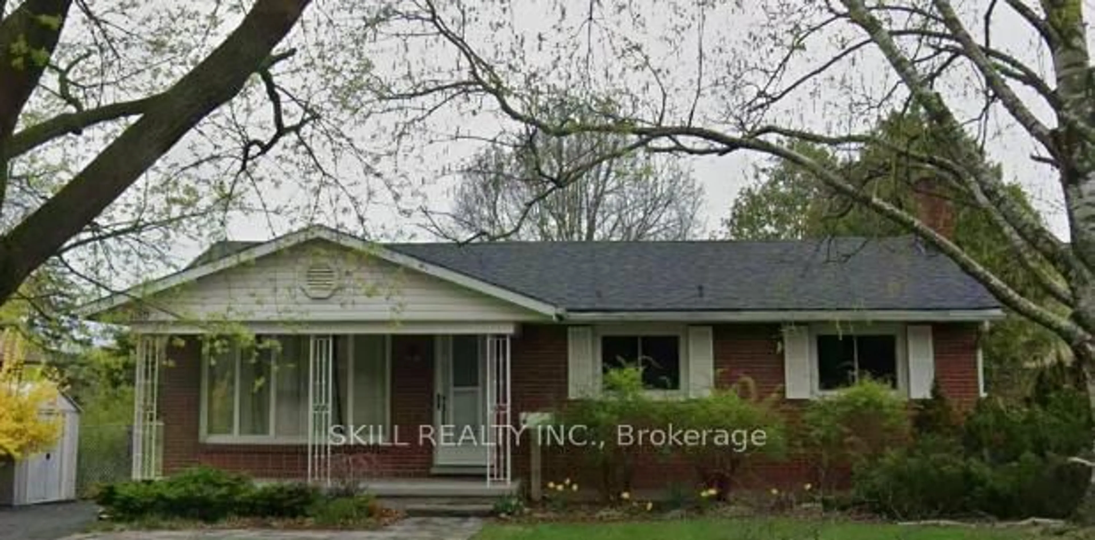 Home with brick exterior material, building for 138 Chelford Cres, Waterloo Ontario N2J 3T5