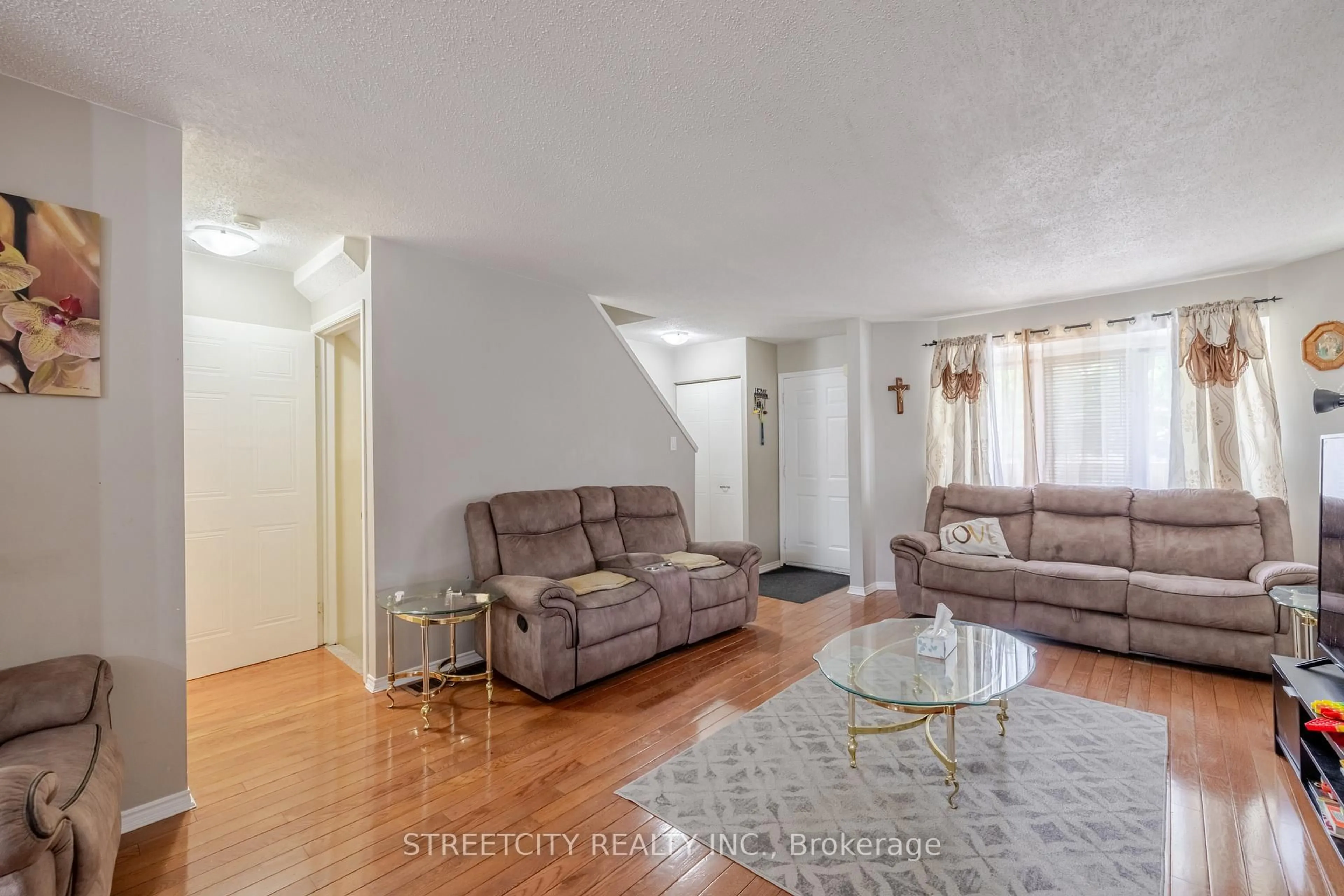 Living room with furniture, unknown for 1290 Bently Dr #15, London East Ontario N5V 4M3