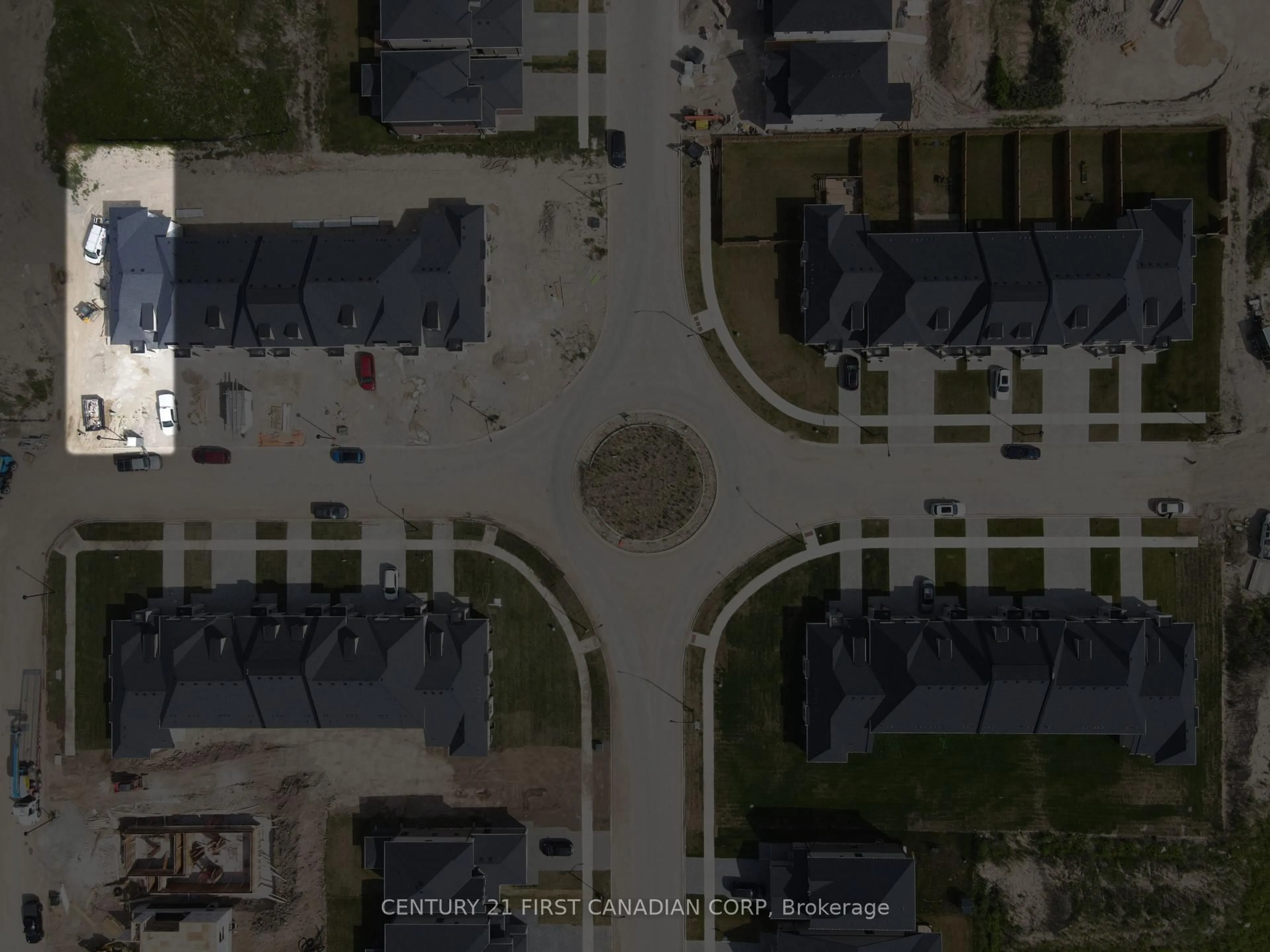 A pic from outside/outdoor area/front of a property/back of a property/a pic from drone, street for 6673 Hayward Dr, London South Ontario N6P 0H7