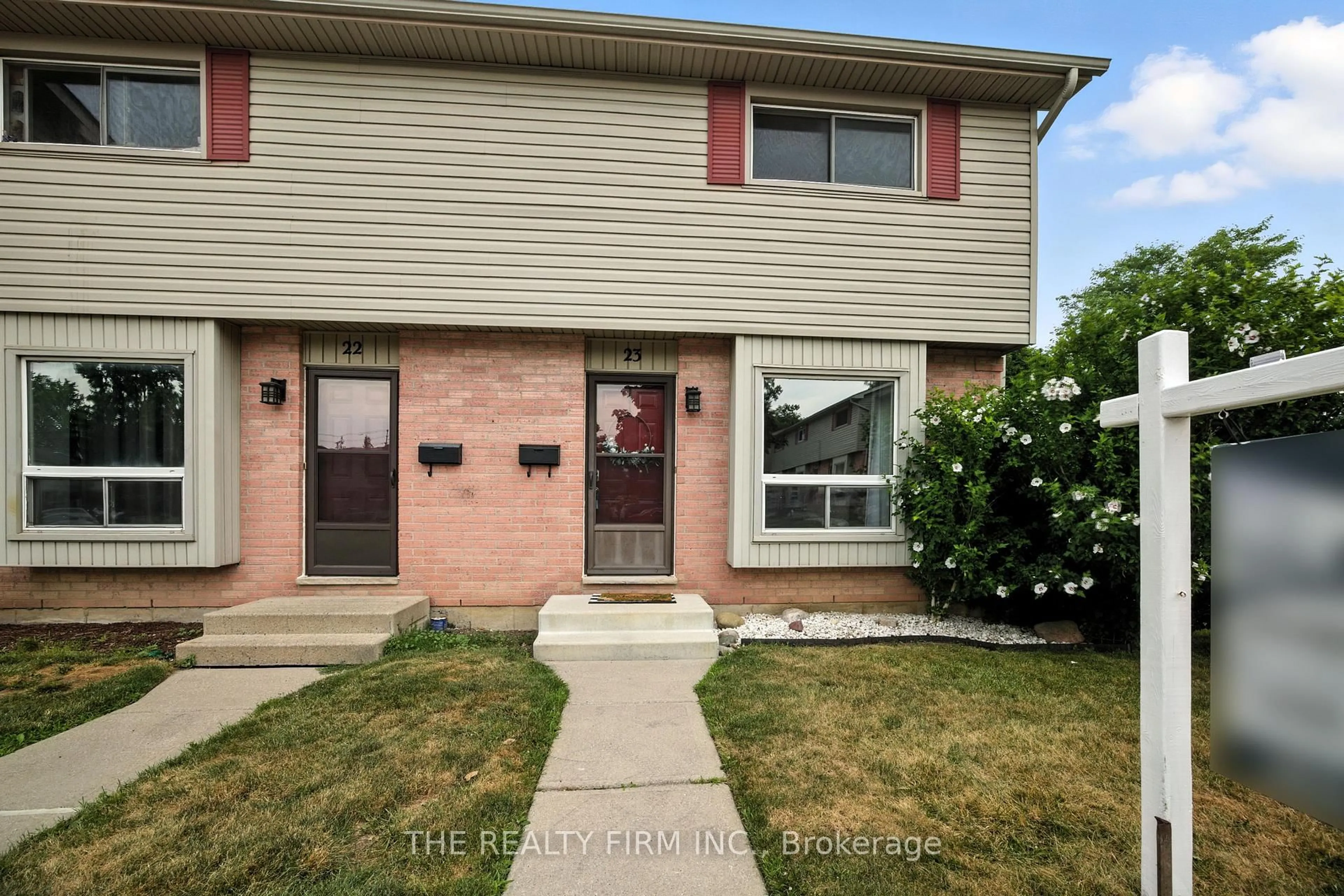 Home with vinyl exterior material, street for 1200 Cheapside St #23, London East Ontario N5Y 5J6