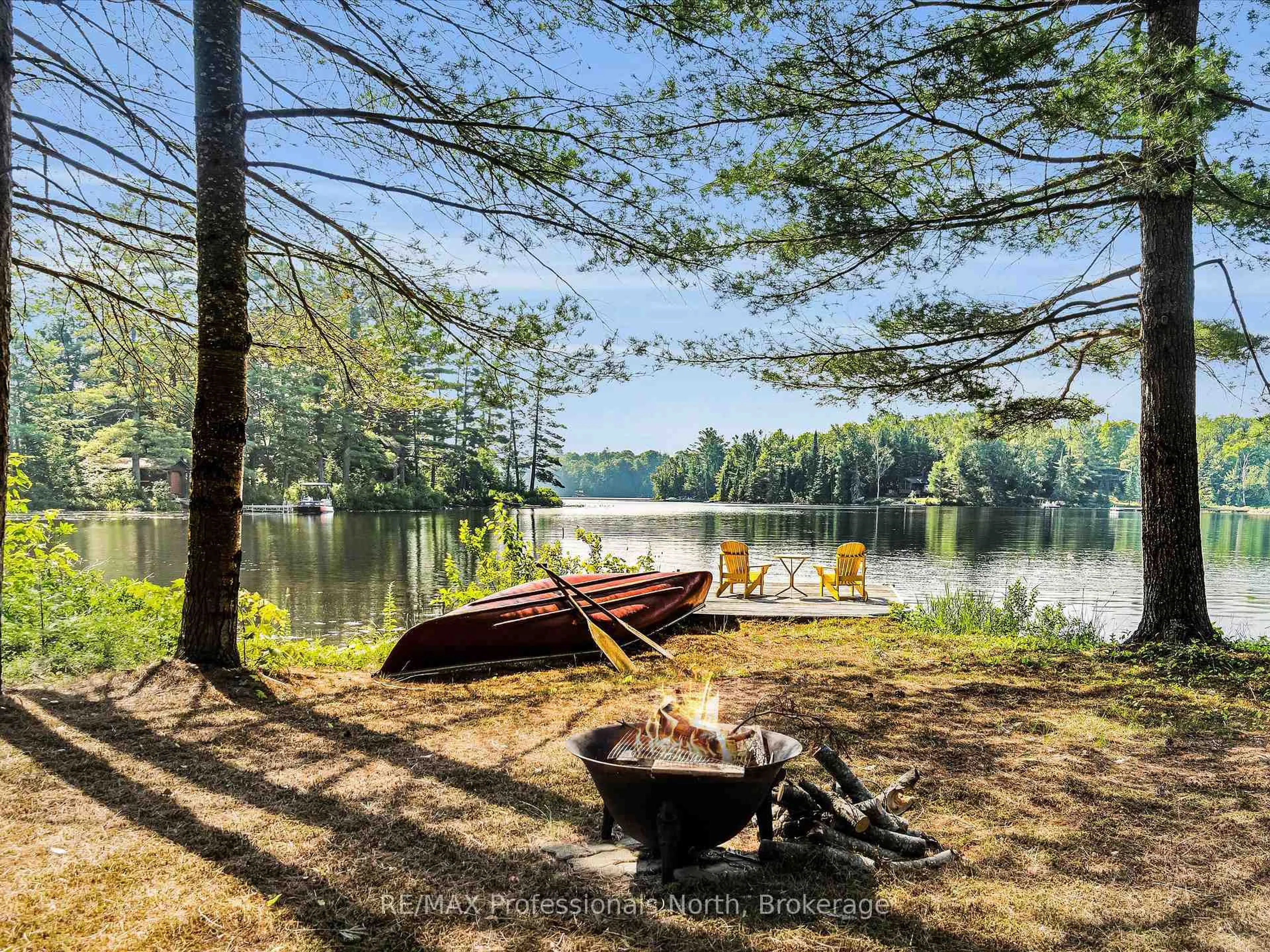 Patio, water/lake/river/ocean view for 1122 Pine Lake Shores Rd, Bracebridge Ontario P1L 1X3