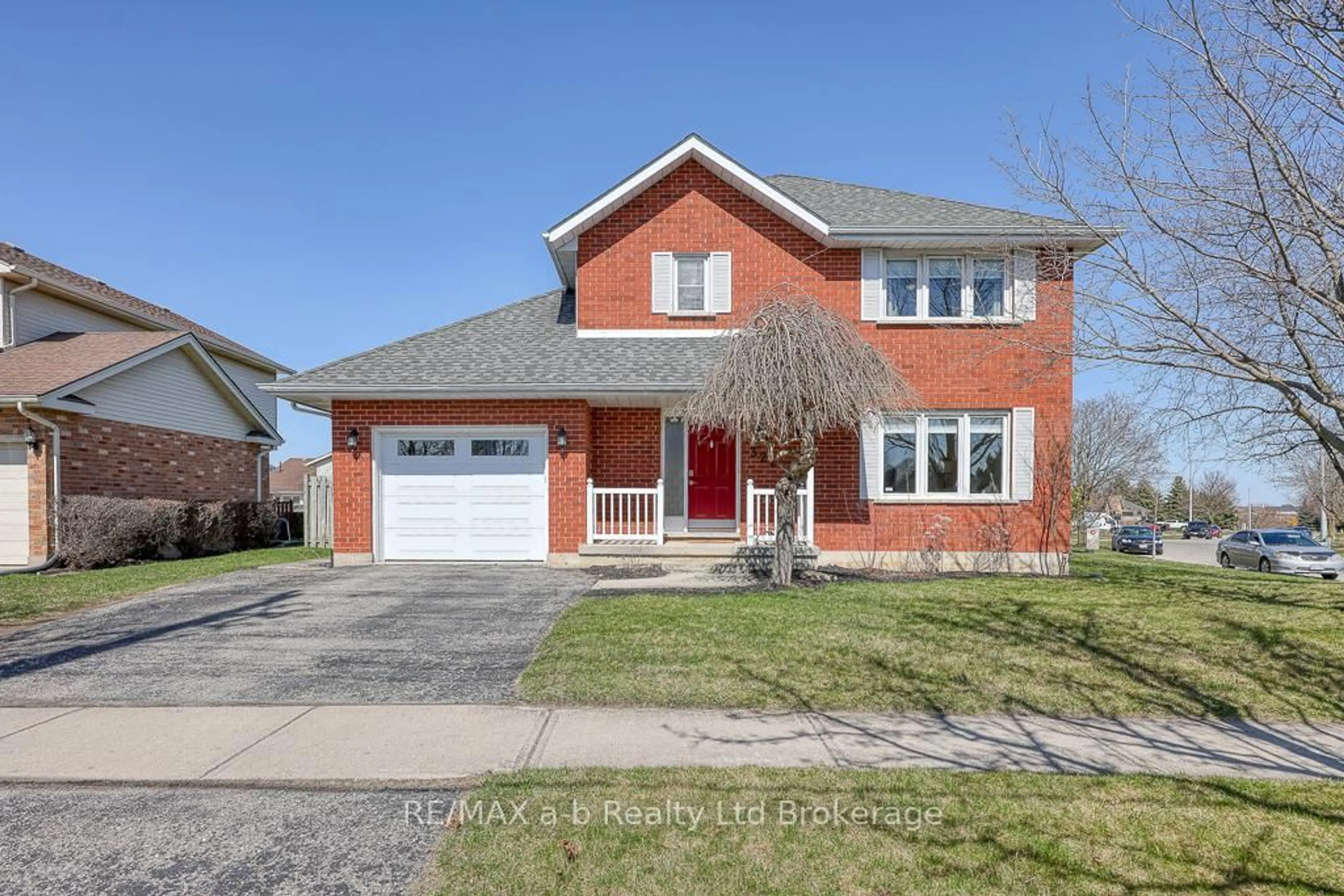 Home with brick exterior material, street for 322 Lansdowne Ave, Woodstock Ontario N4T 1M8